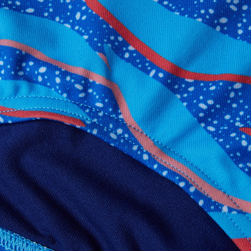 Jungen Badehose mit digitalem Allover-Print, 6,5 cm Blau/Rot