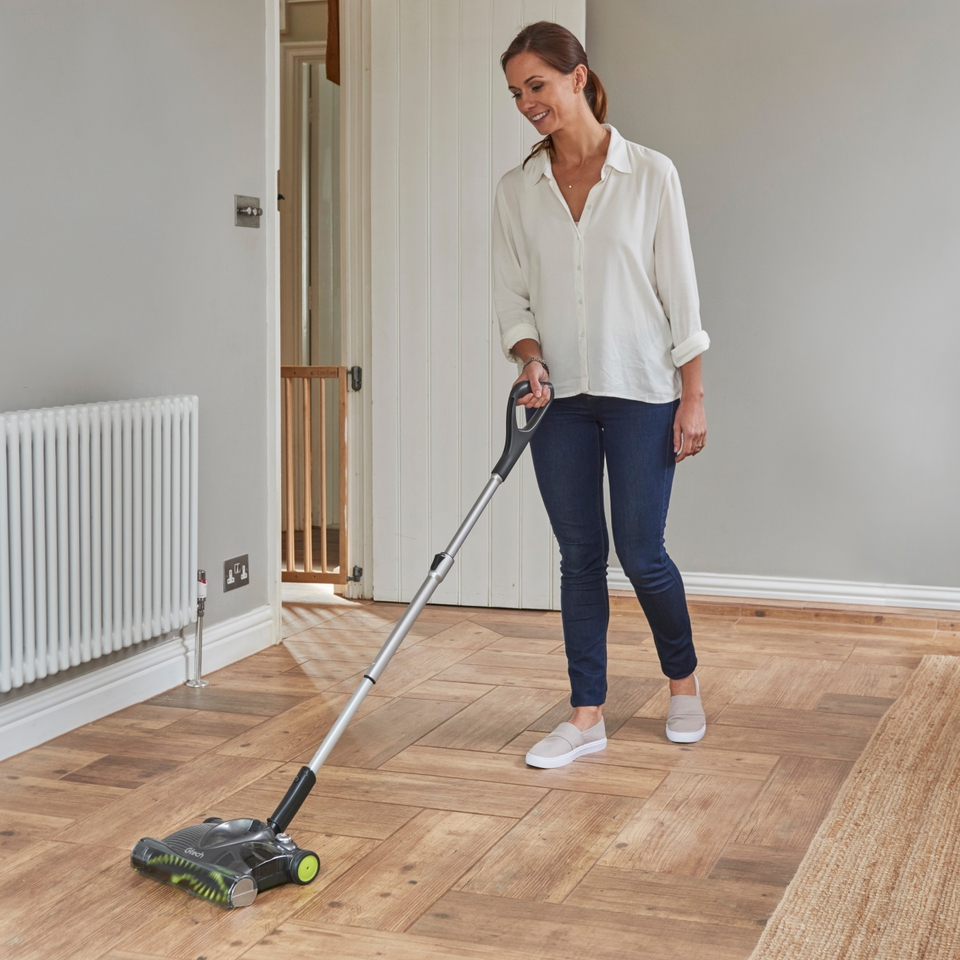 Gtech SW22 Cordless Lithium Carpet Sweeper with Telescopic Handle and