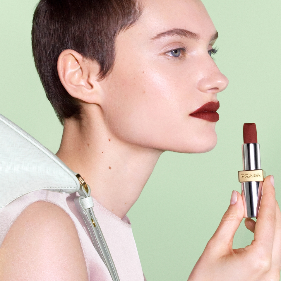 Prada Hyper Matte Rouge Refillable Lipstick 3.8g Various Shades LOOKFANTASTIC