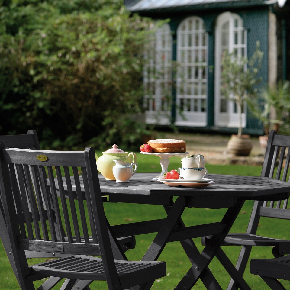 Sadolin Classic All Purpose Weatherproof Interior & Exterior Wood Stain