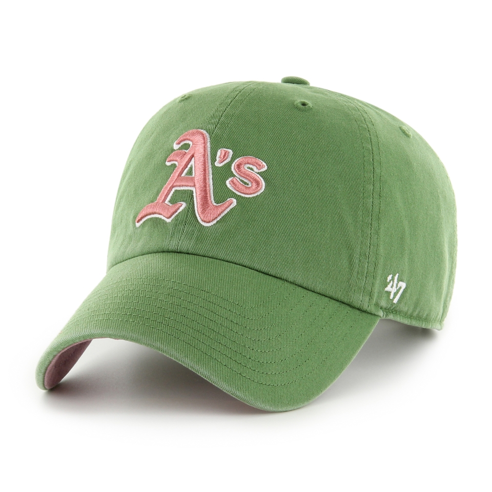 OAKLAND ATHLETICS DOUBLE UNDER '47 CLEAN UP