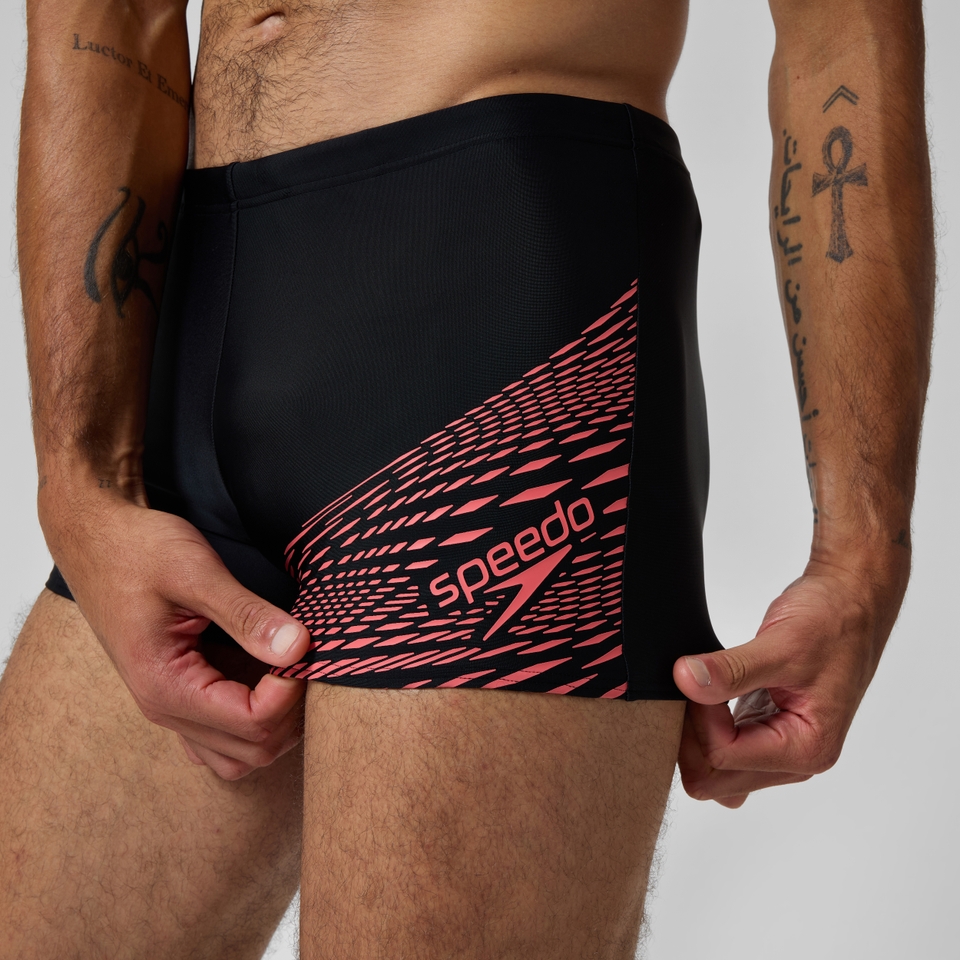 Men's Medley Logo Aquashort Black/Coral