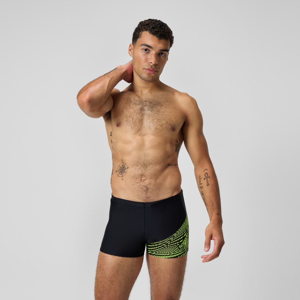 Men's Medley Logo Aquashort Black/Yellow