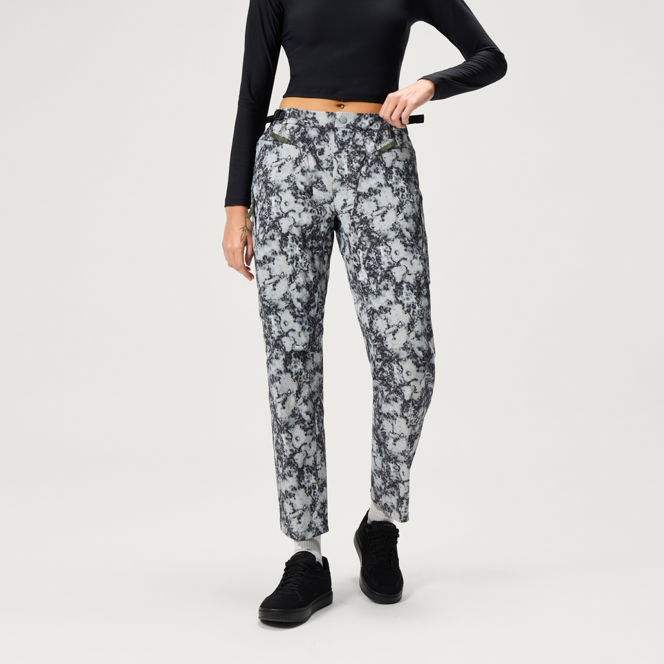 Women's SulTrac Adventure Pants - Dispersed Floral
