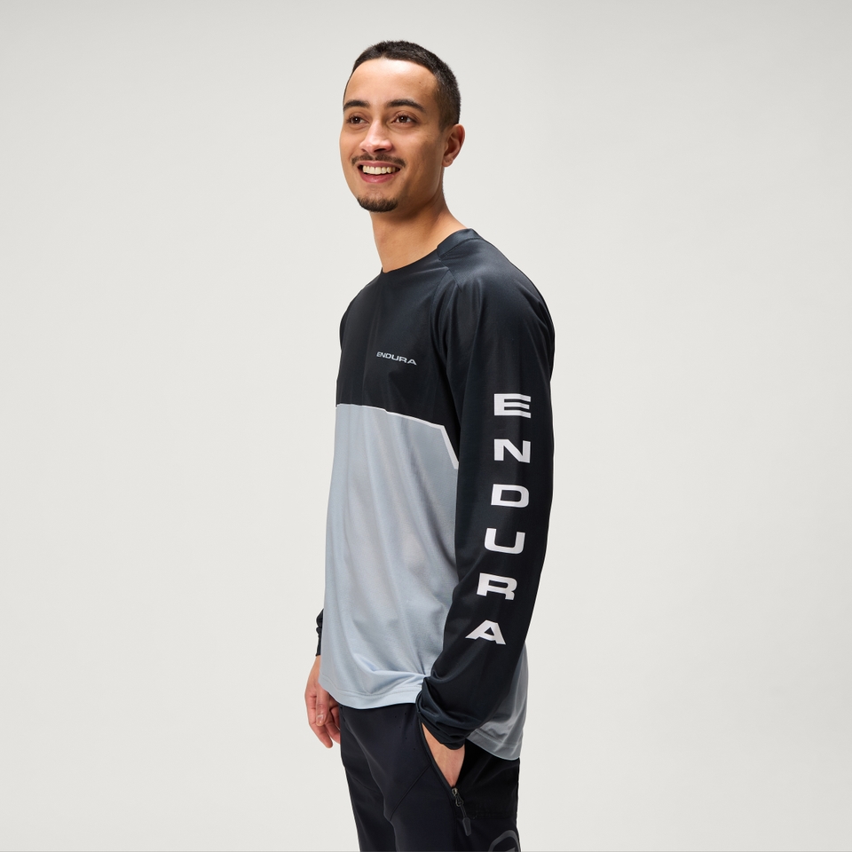 Men's CORE Printed L/S Tee - Black