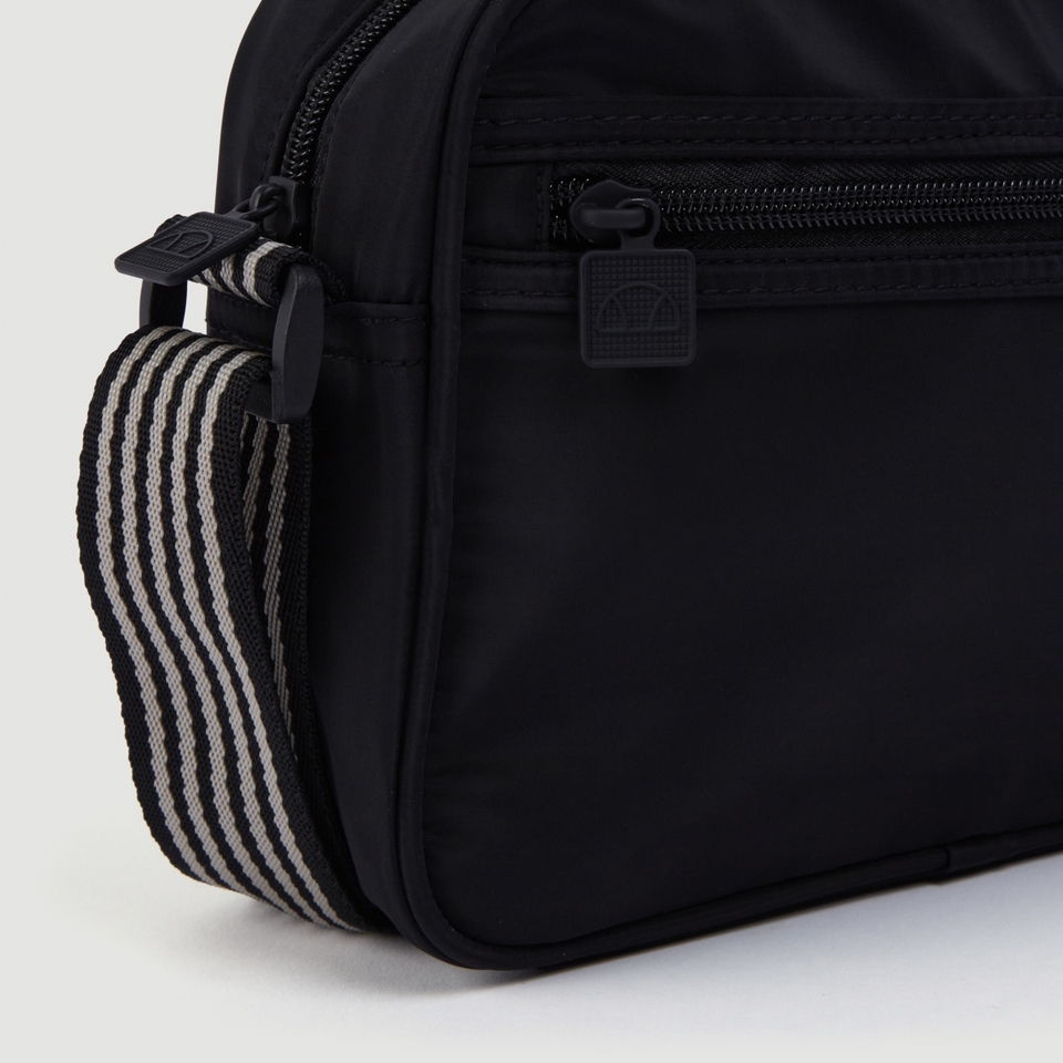 Luquello Cross Body Black