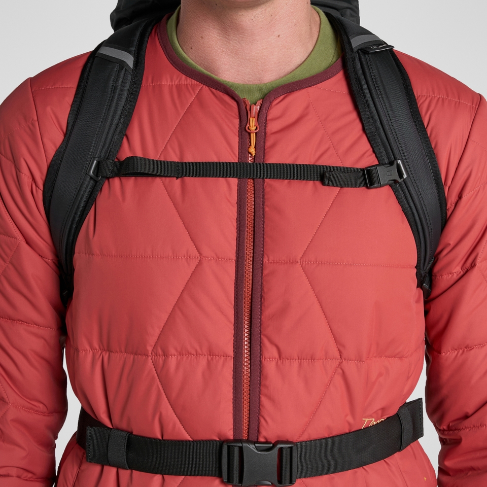 Unisex Arrow 30L Pack - Black