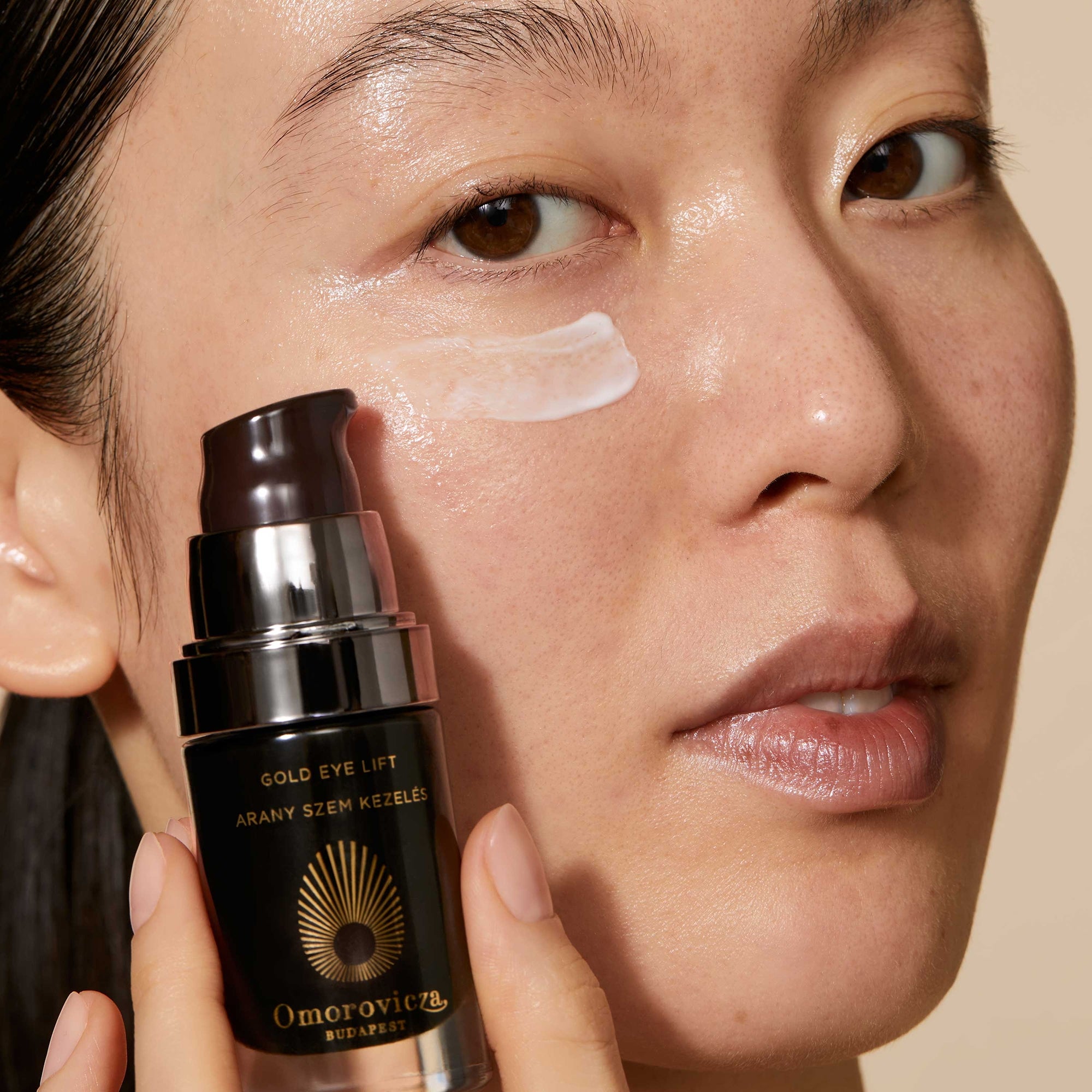 Omorovicza Gold Eye Lift (0.5 oz.) | Dermstore
