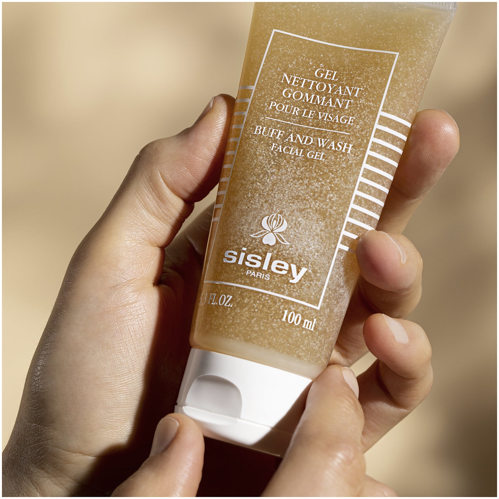 Sisley Paris Energizing Foaming Exfoliant For The Body 200ml Sisley Paris Energizing Foaming Exfoliant For The Body 200ml