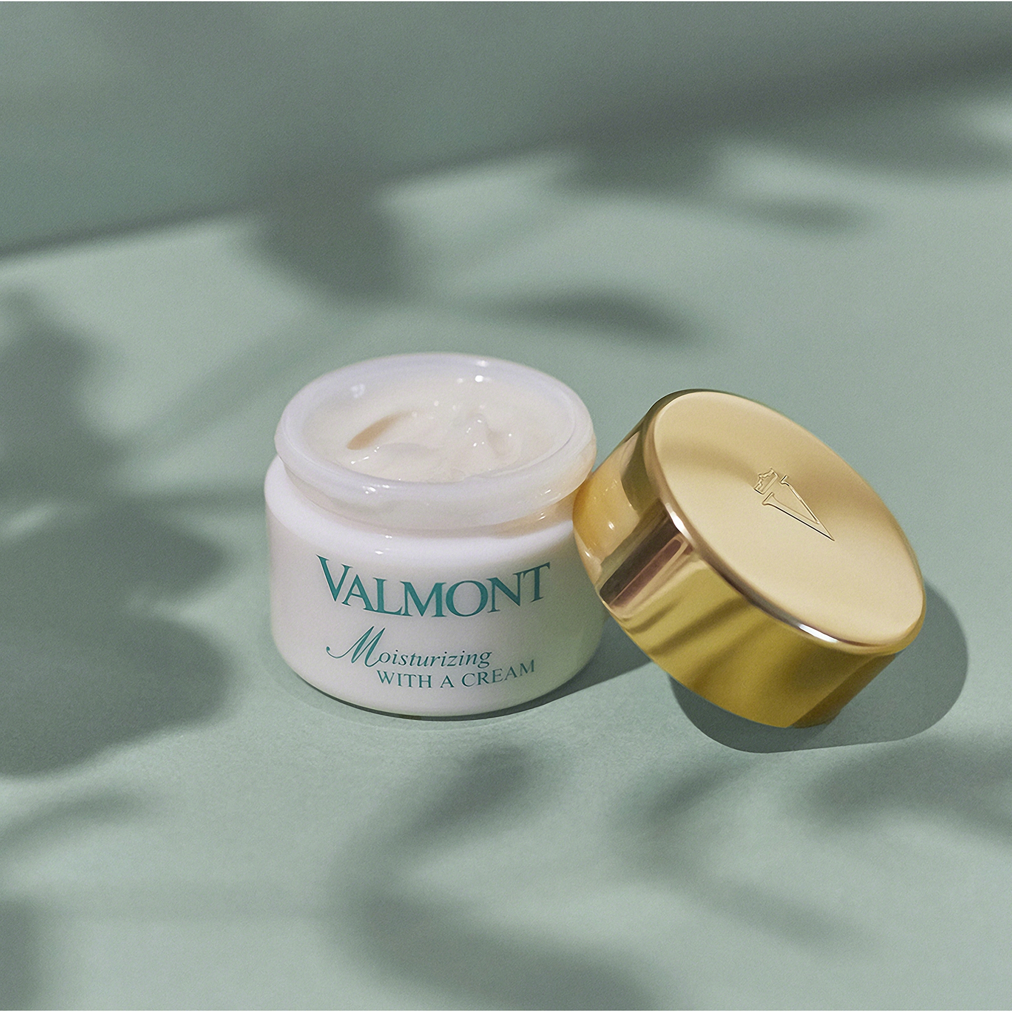 Valmont Moisturizing with a cream 50ml | Dermstore