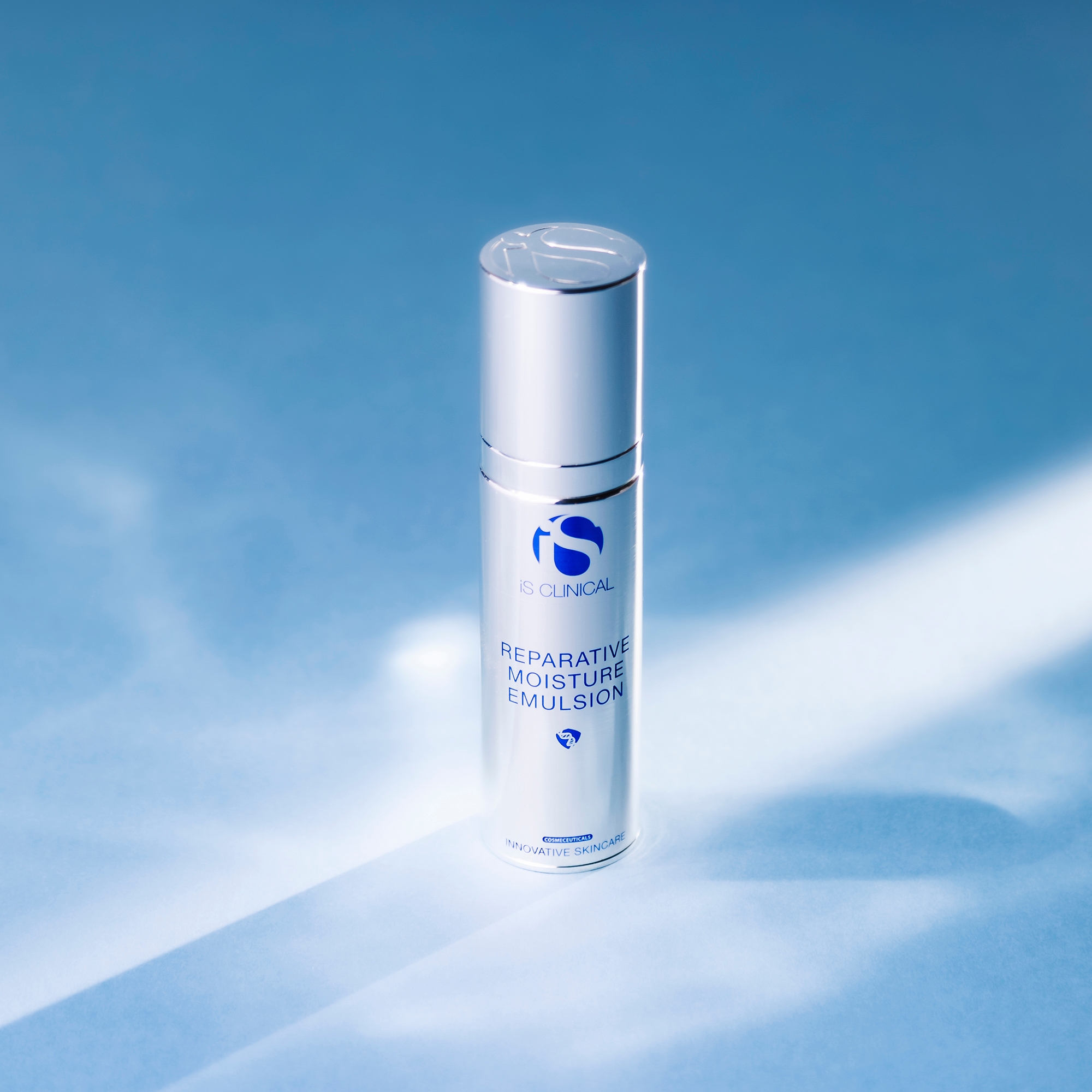 iS Clinical Reparative Moisture Emulsion (1.7 oz.) | Dermstore