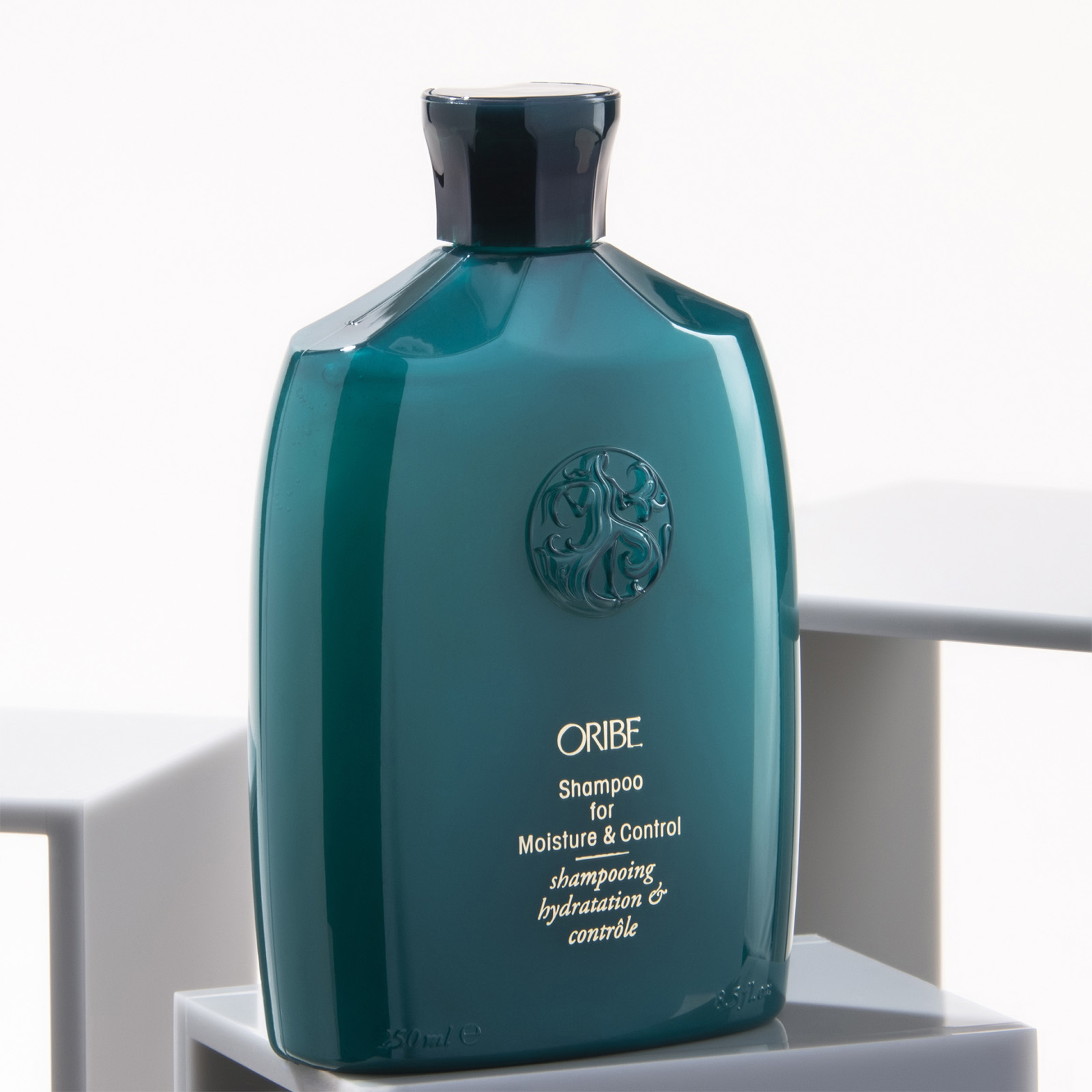 Oribe retailer Moisture & Control Duo