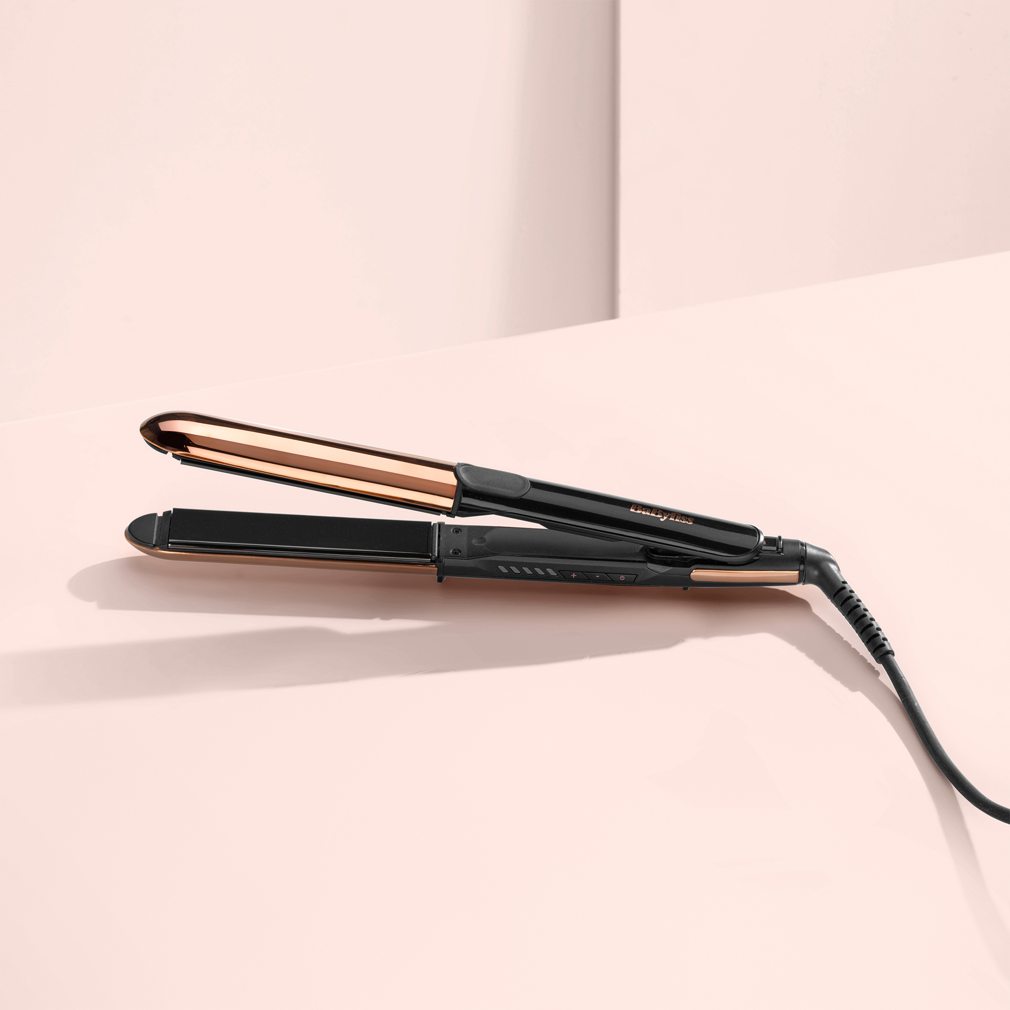 BaByliss Straight and Curl Brilliance Rose Gold Hair Straightener LOOKFANTASTIC