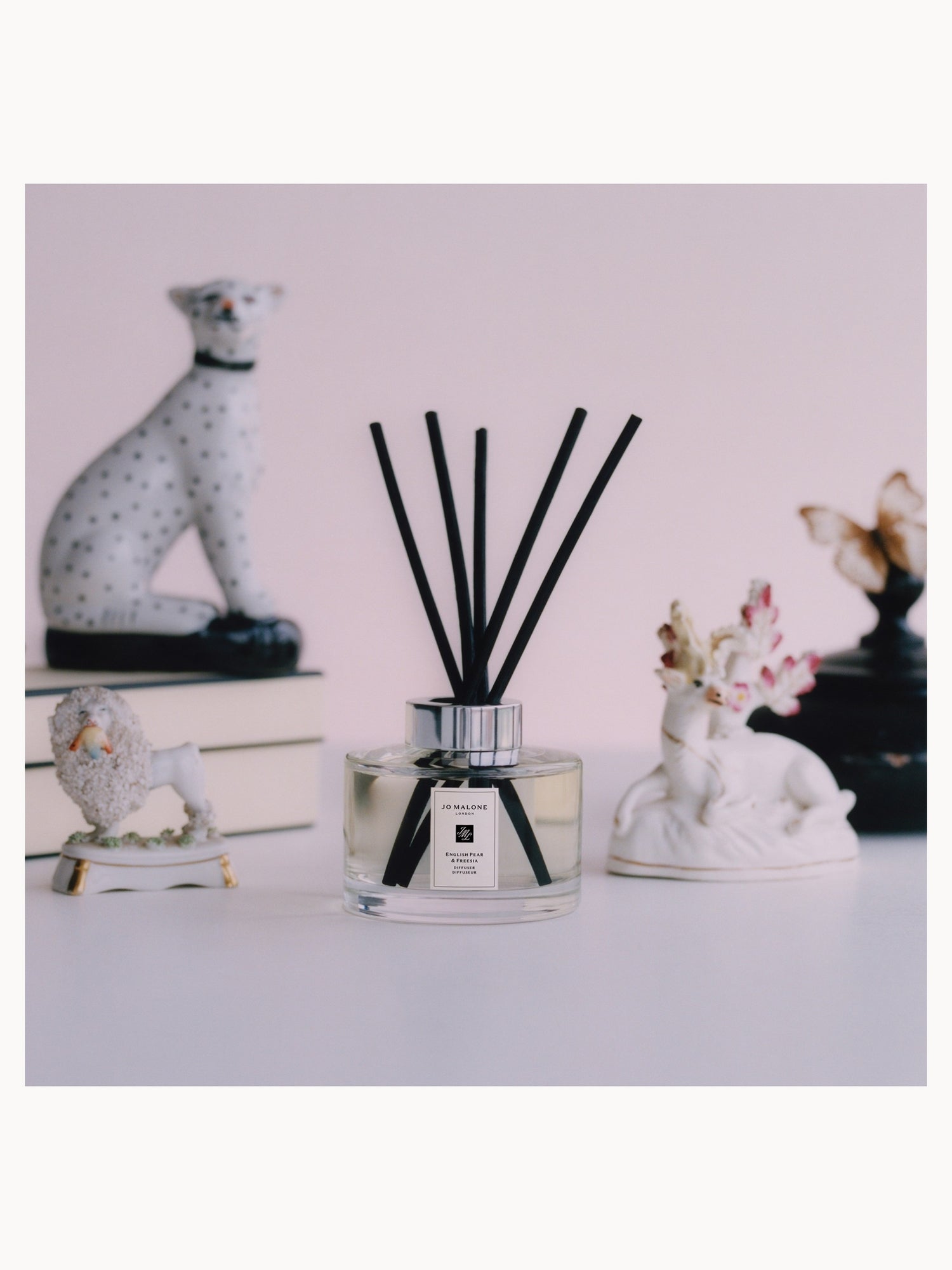 Jo Malone London Velvet Rose & Oud Body Crème 200ml | LOOKFANTASTIC