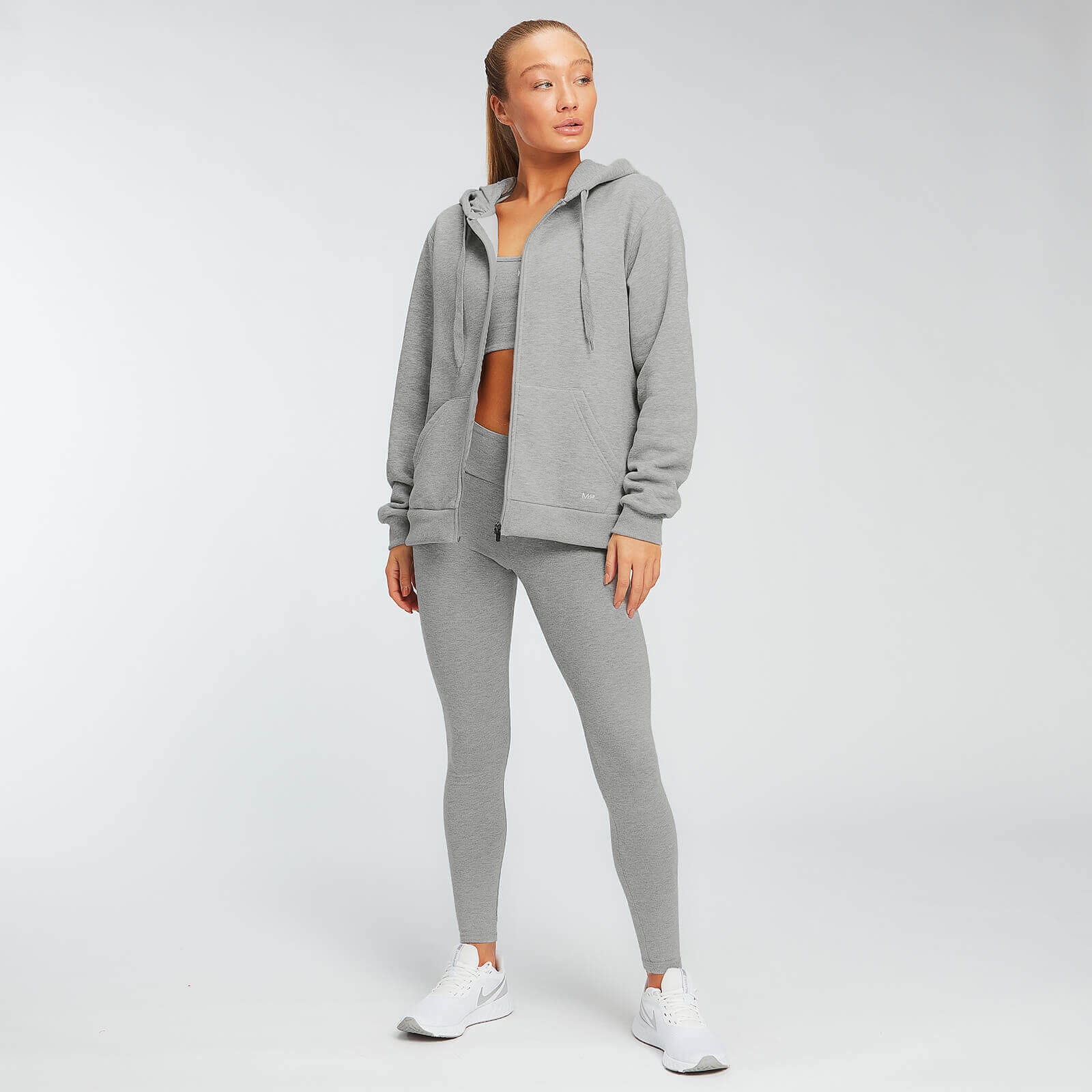 ESSENTIALS Lサイズ ライトグレー新品今月中値引きしてます（7/31） ESSENTIALS / エッセンシャルズ リフレクター ロゴ スウェット