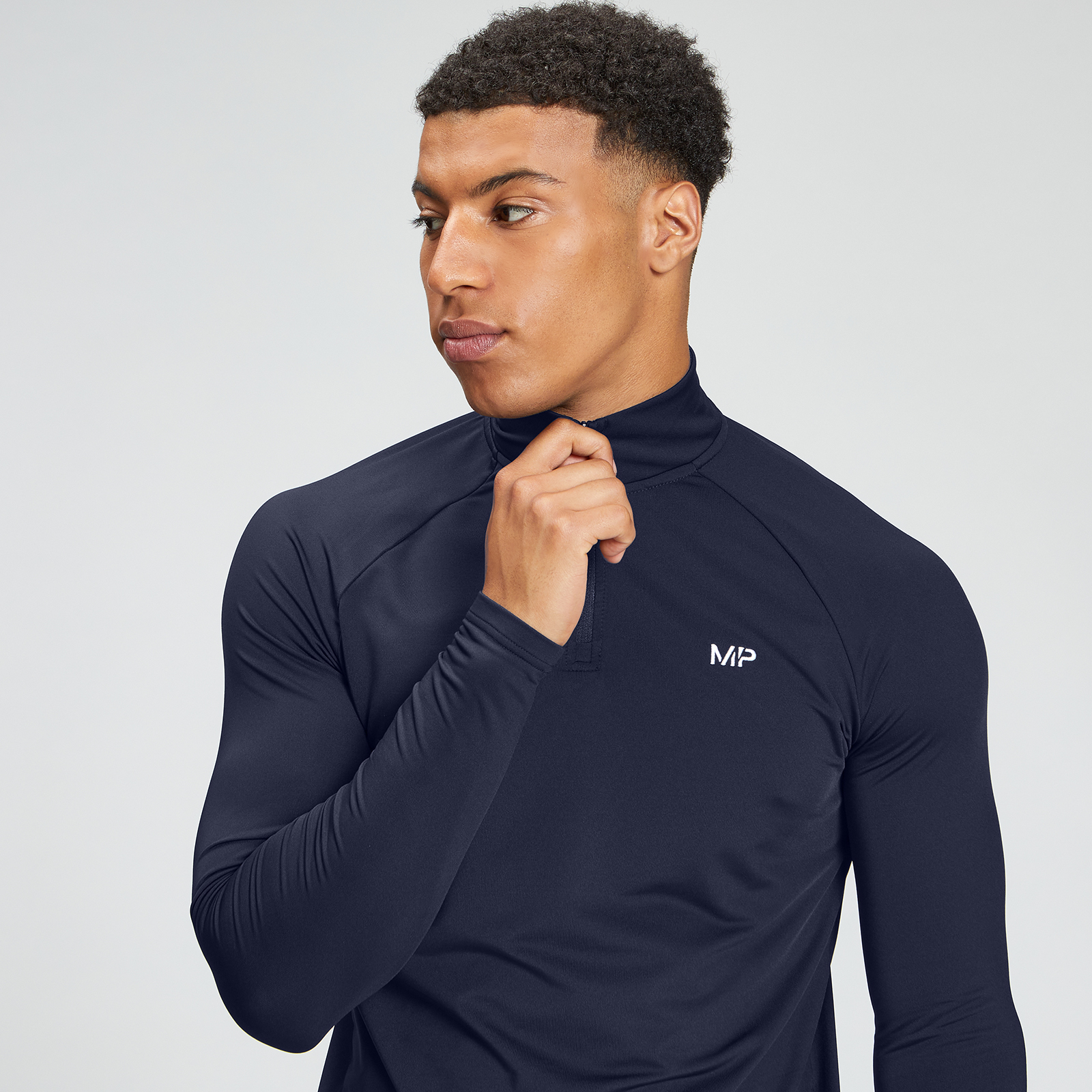 Men's Essentials 1/4 Zip Top | Navy | MYPROTEIN™