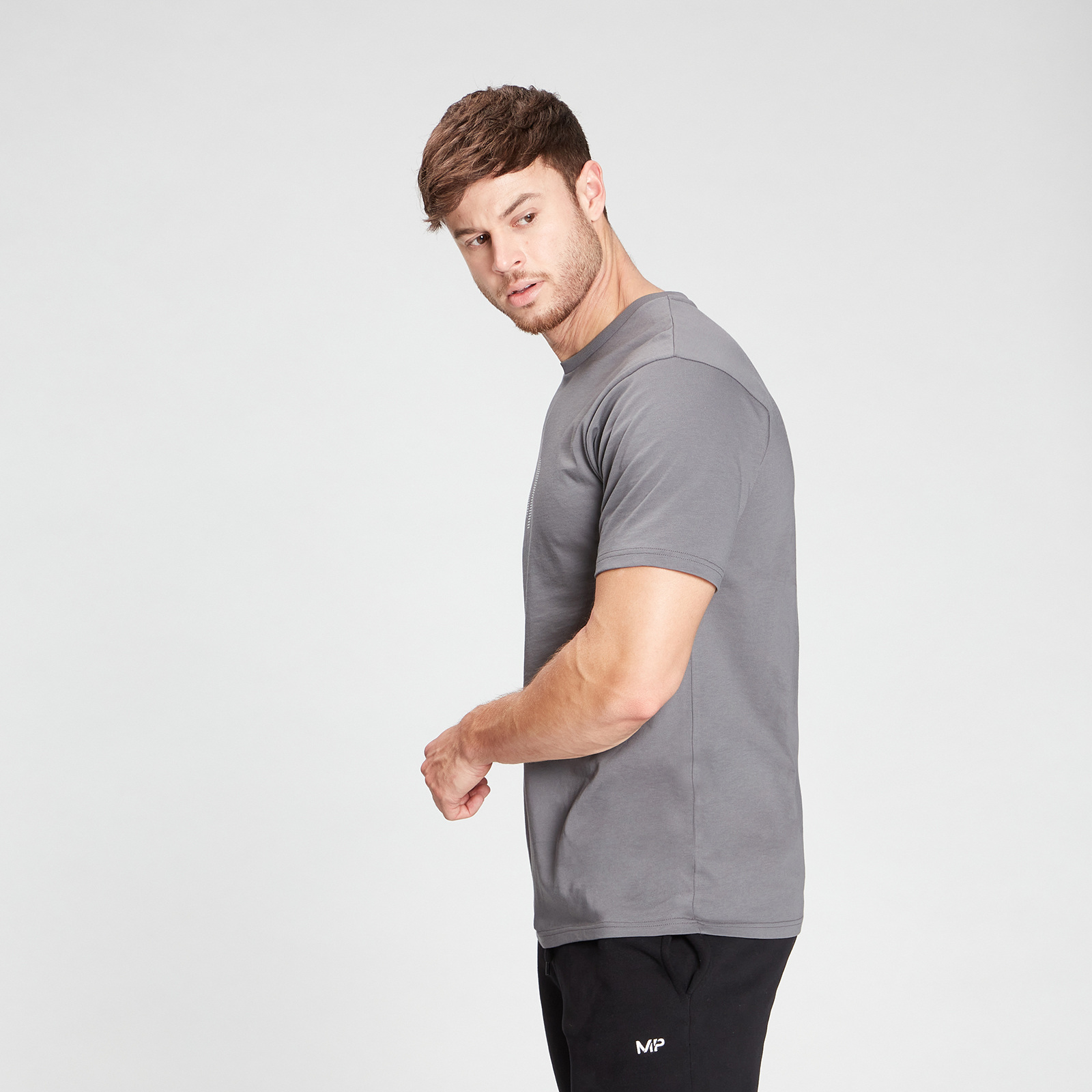 Men's Gradient Line T-Shirt | Carbon | MYPROTEIN™