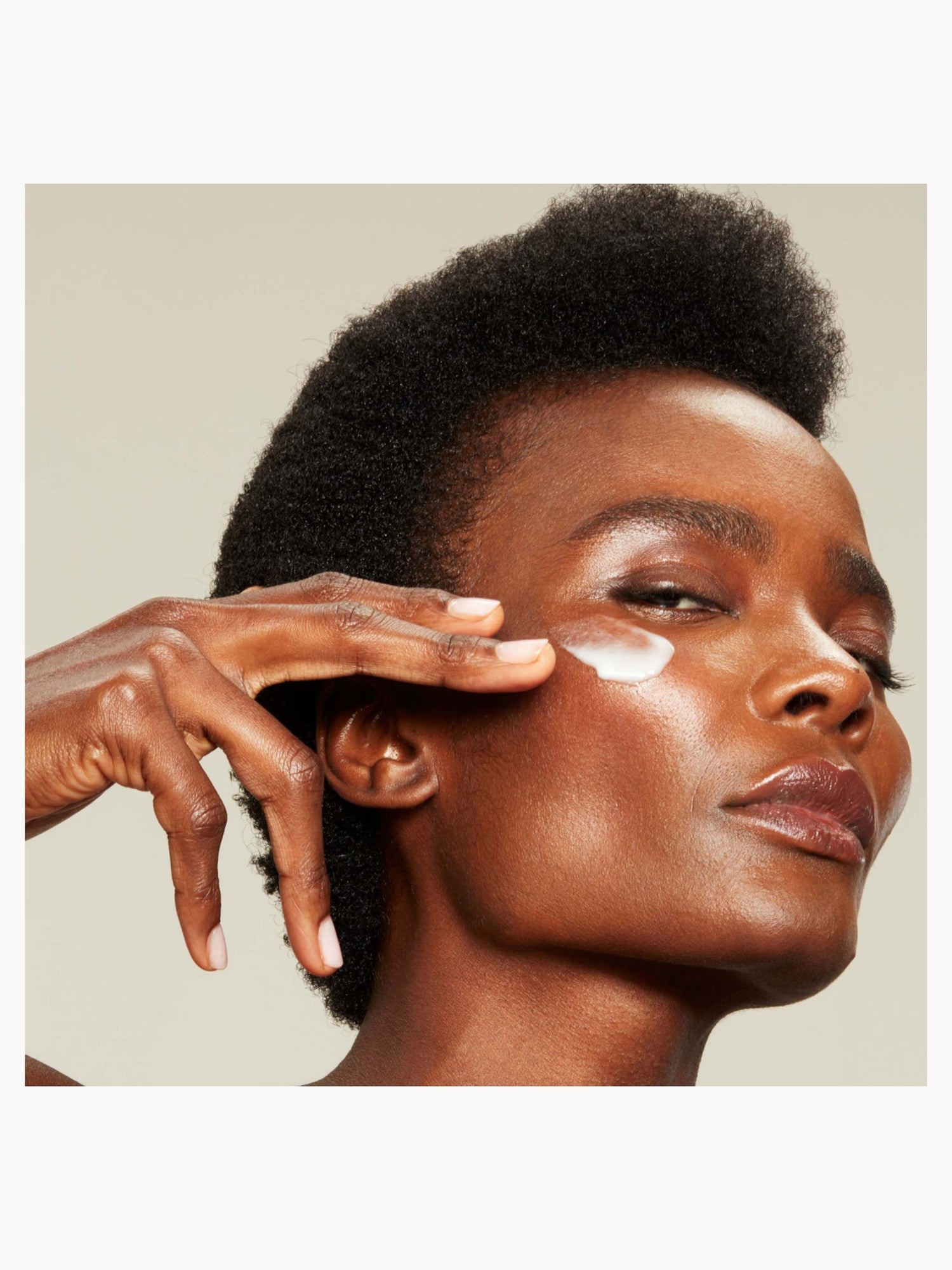 NuFACE Firming and Brightening Silk Crème 97.6ml | LOOKFANTASTIC