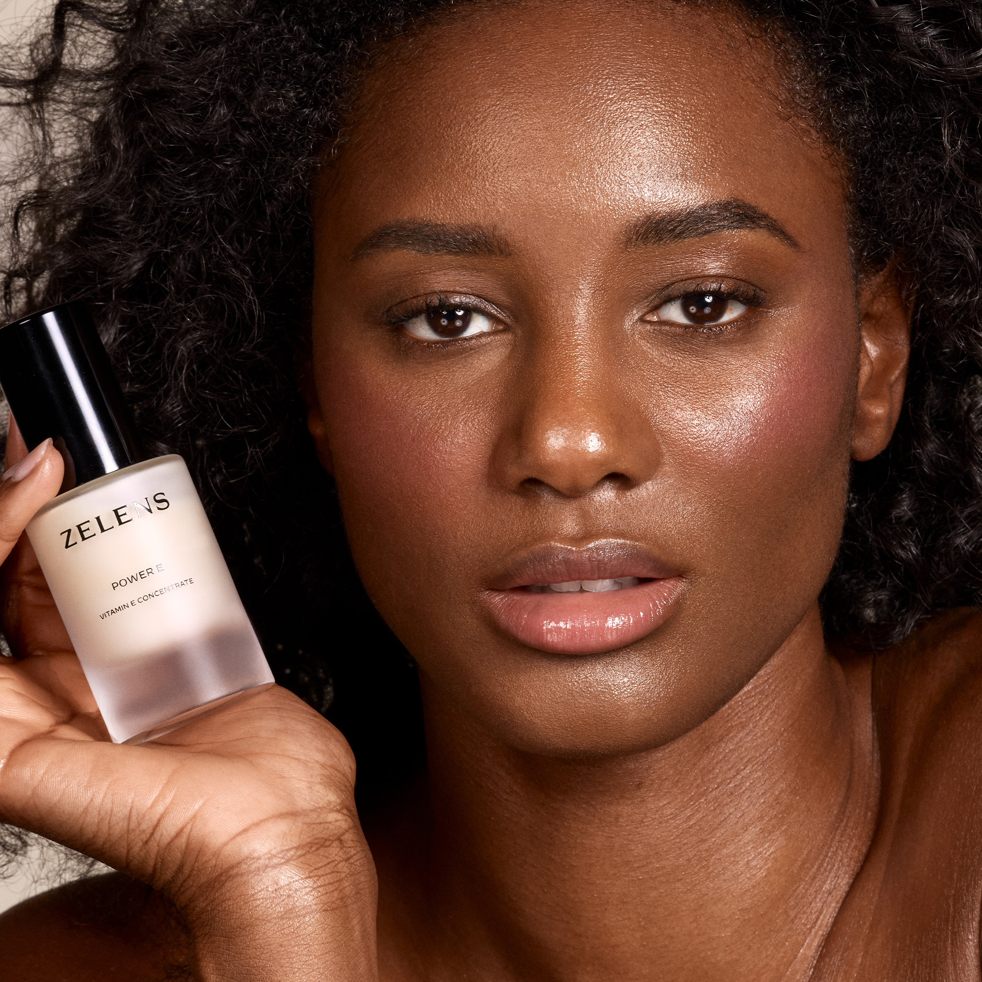 Zelens Power E Moisturising and Protecting Serum 30ml | Cult Beauty