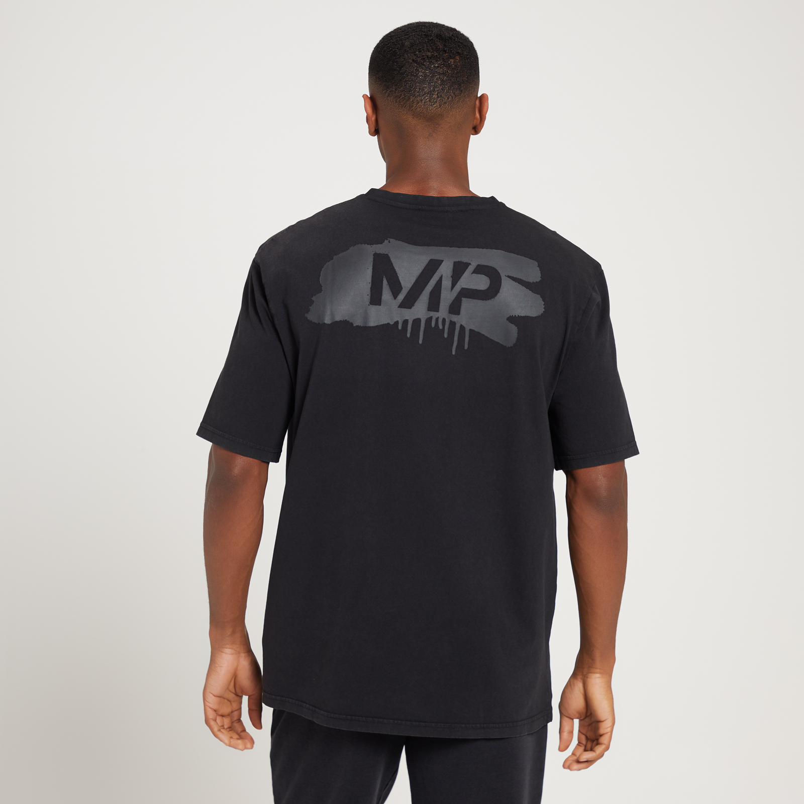 MP Men's Adapt Washed Oversized Short Sleeve T-Shirt - Black | MP.COM