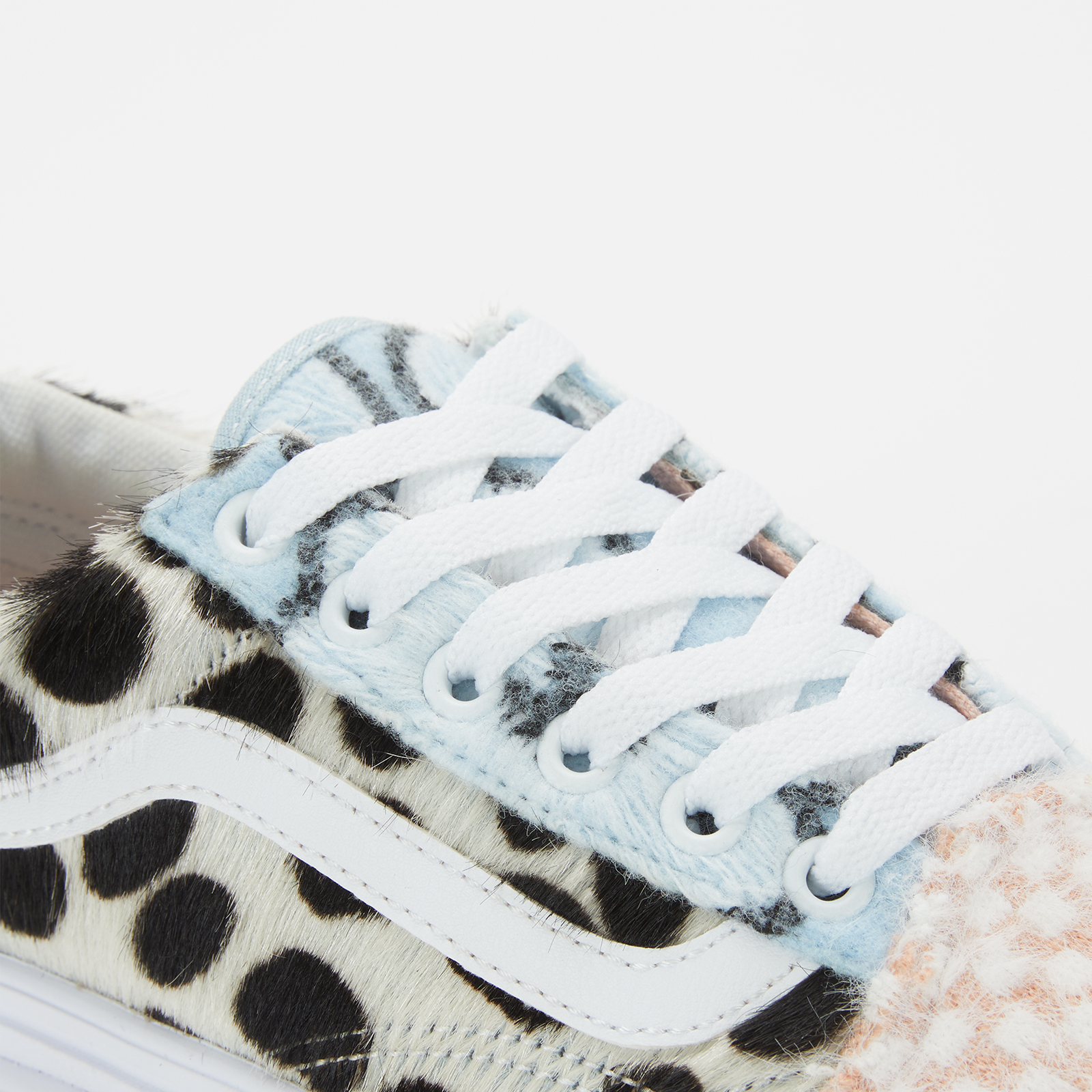 Vans Women's Mixed Cozy Super Comfycush Old Skool Trainers Vans Women's Mixed Cozy Super Comfycush Old Skool Trainers