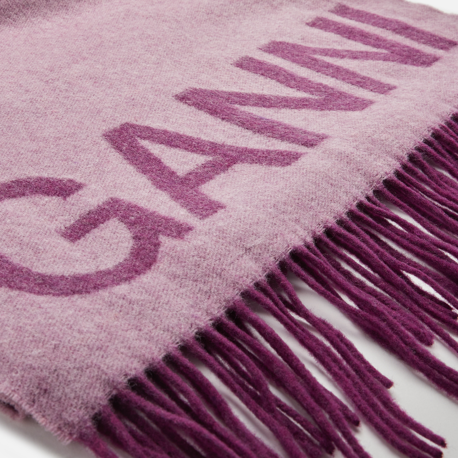 ◇Ganni◇ Fringe Wool Muffler Lilac Chiffon A6200733 Lilac Chiffon Lilac Fringed Scarf | GANNI AT