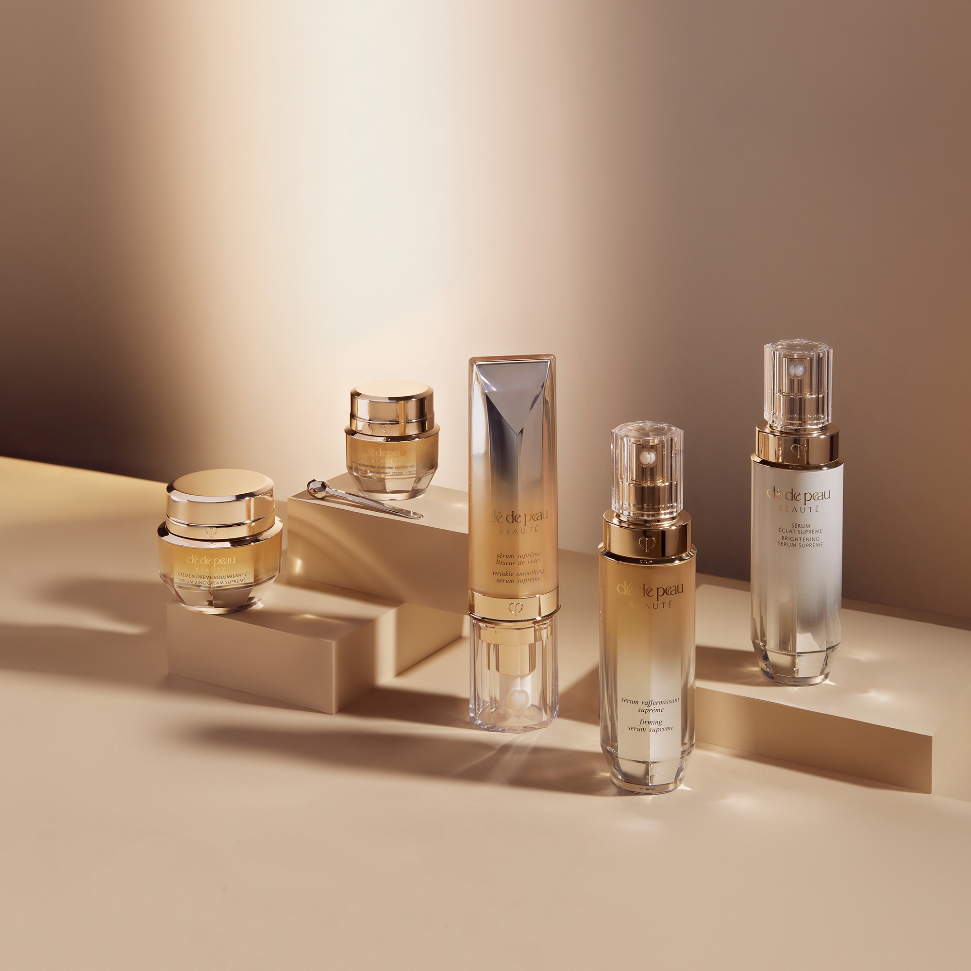 Clé de Peau Beauté Volumizing Cream Supreme 50ml | LOOKFANTASTIC