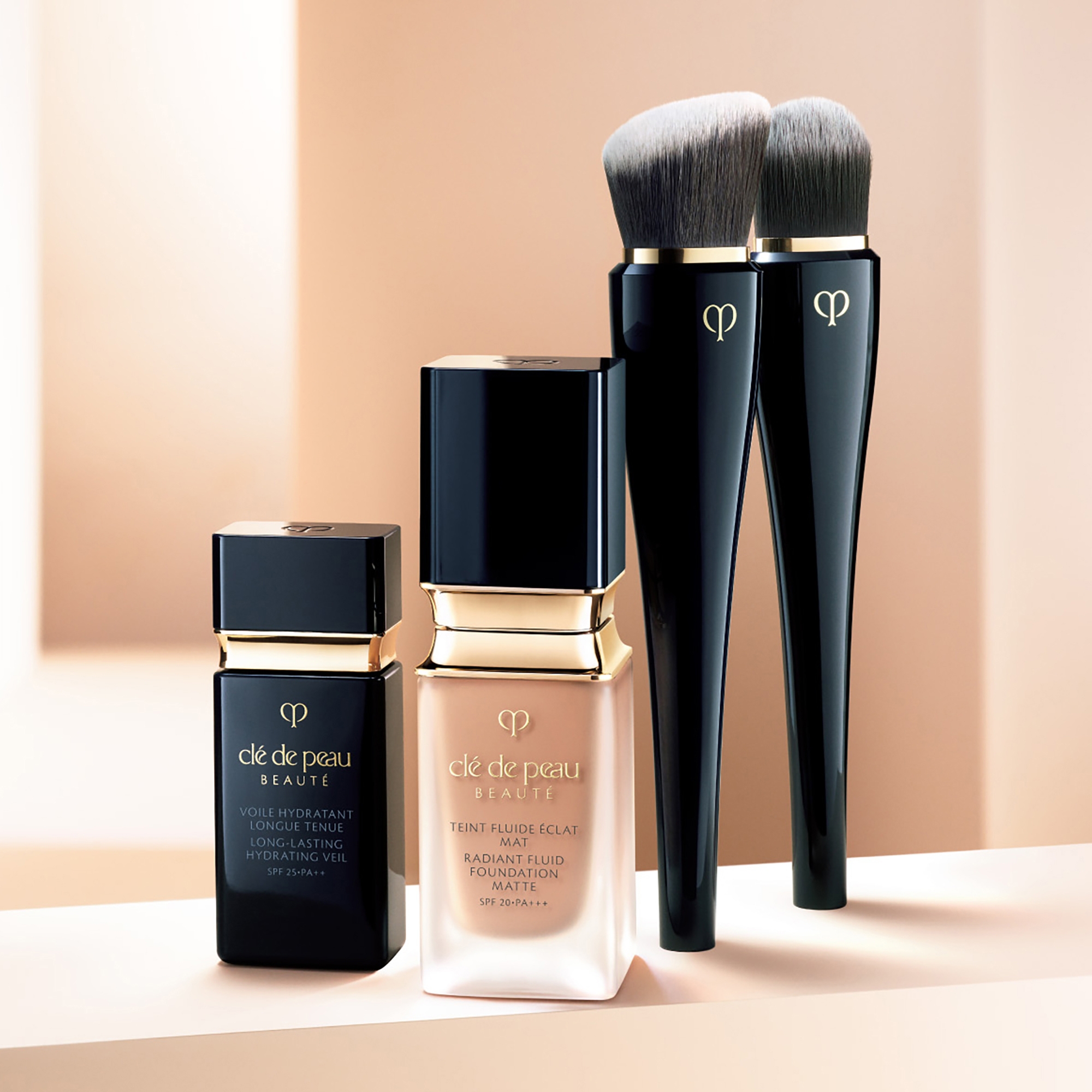 Cle De Peau Beaute Portable online Brush