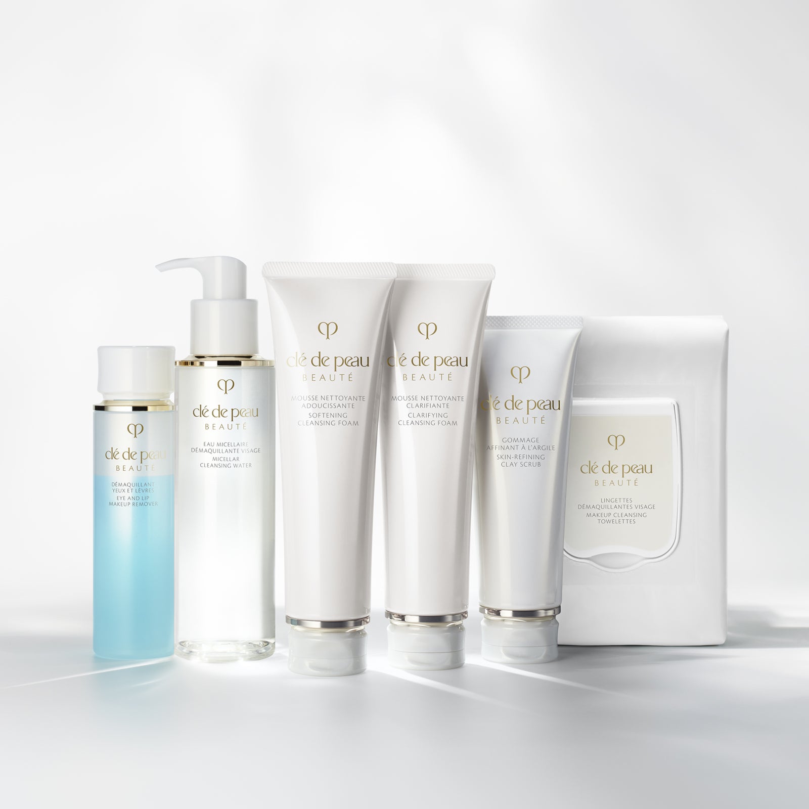 Clé de Peau Beauté Softening Cleansing Foam 125ml | Cult Beauty