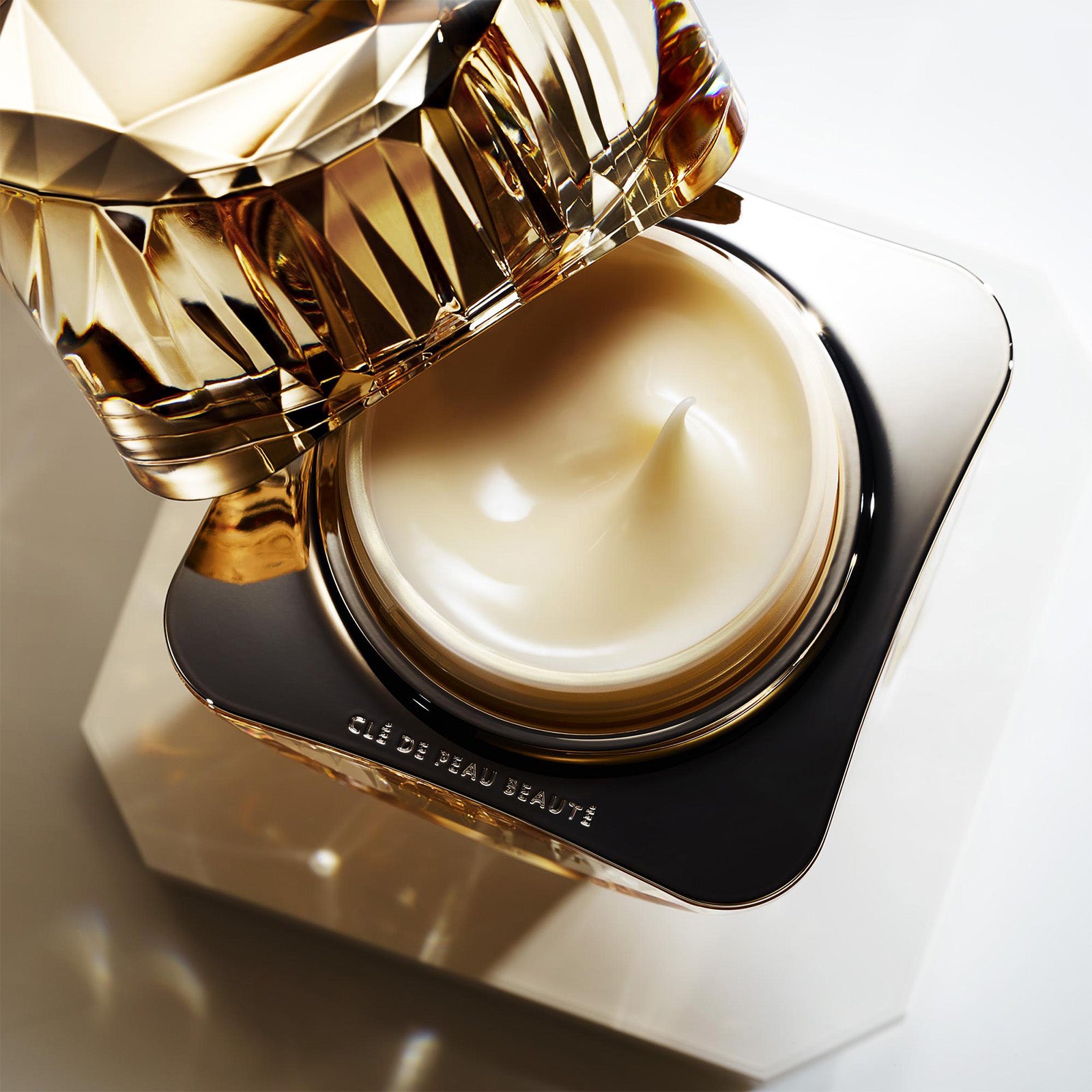 Clé de Peau Beauté La Crème - 30ml | LOOKFANTASTIC