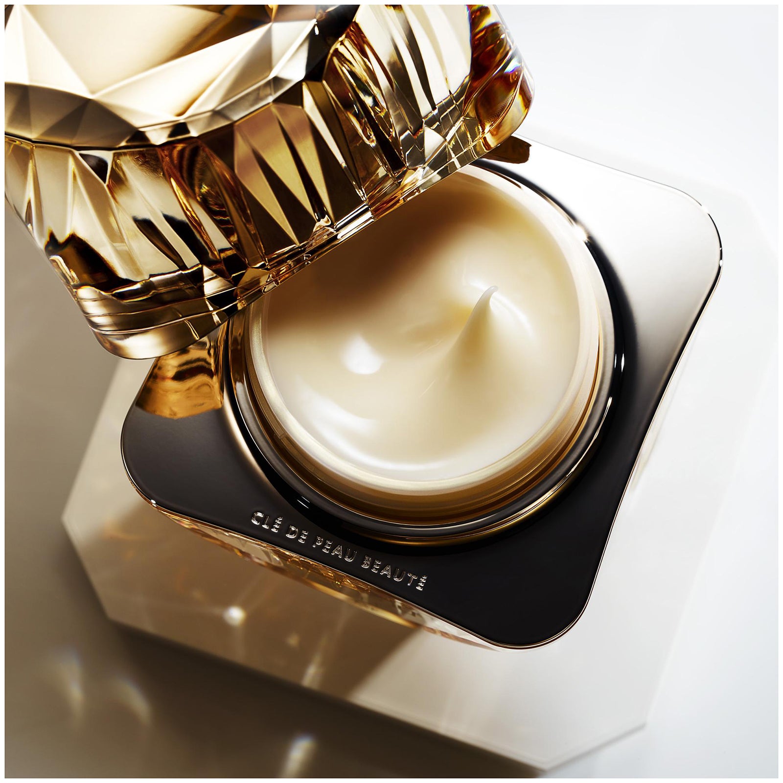 Clé de Peau Beauté La Crème - 30ml | LOOKFANTASTIC