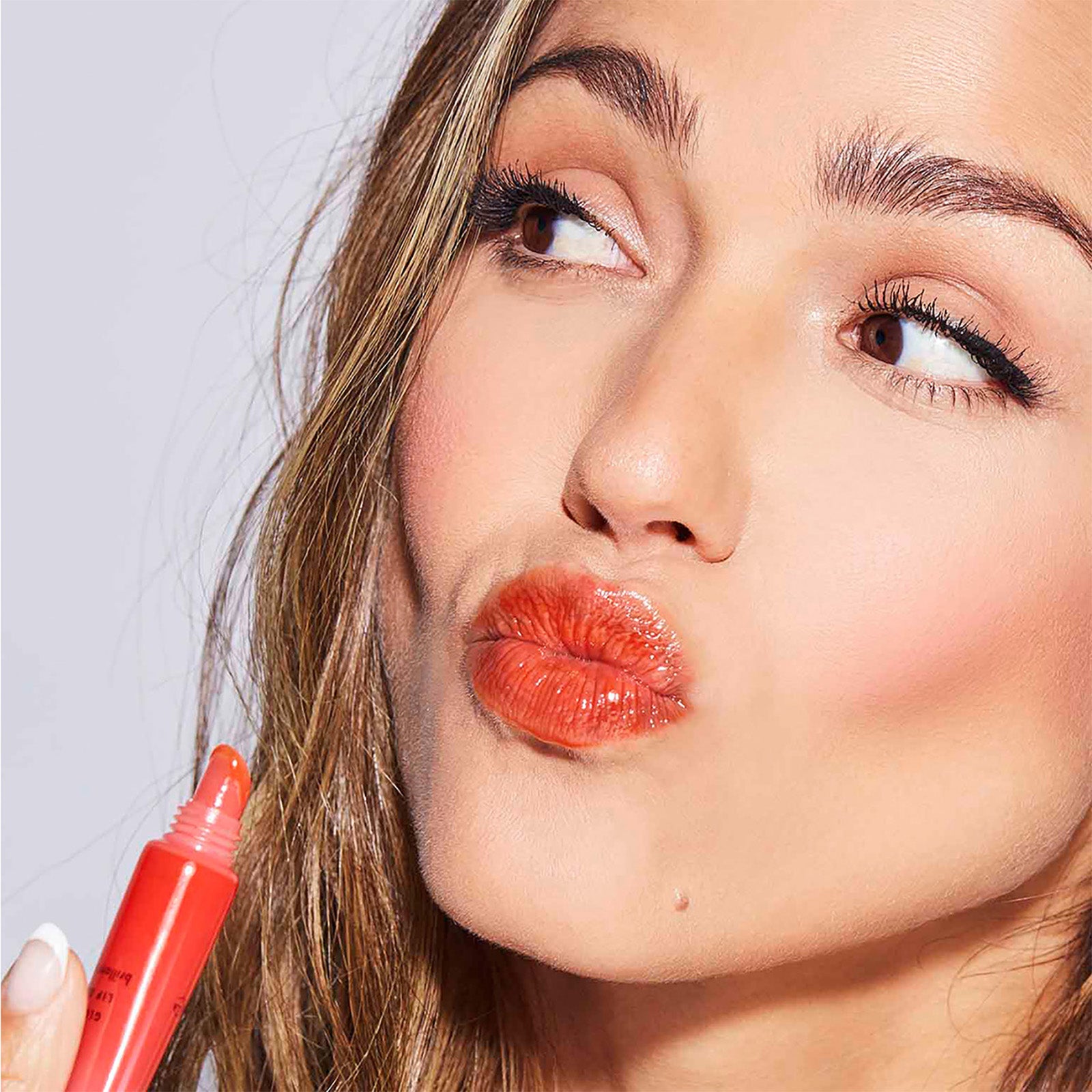 honest beauty gloss-c lip gloss Honest Beauty Gloss-C lip gloss ingredients (Explained) main image 1