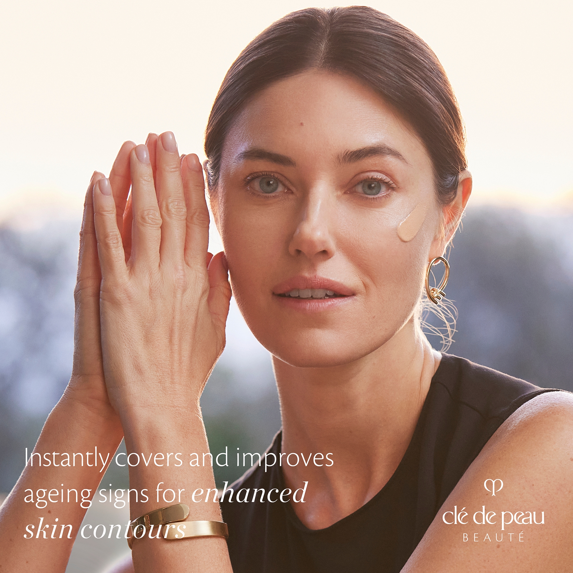 Cle de Peau Radiant Cream Foundation SPF 24 | Full Coverage