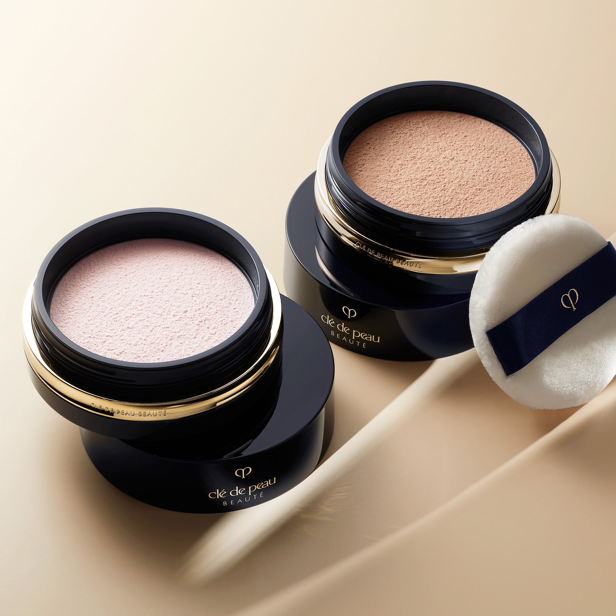 Clé de Peau Beauté Translucent Loose Powder (Various Shades