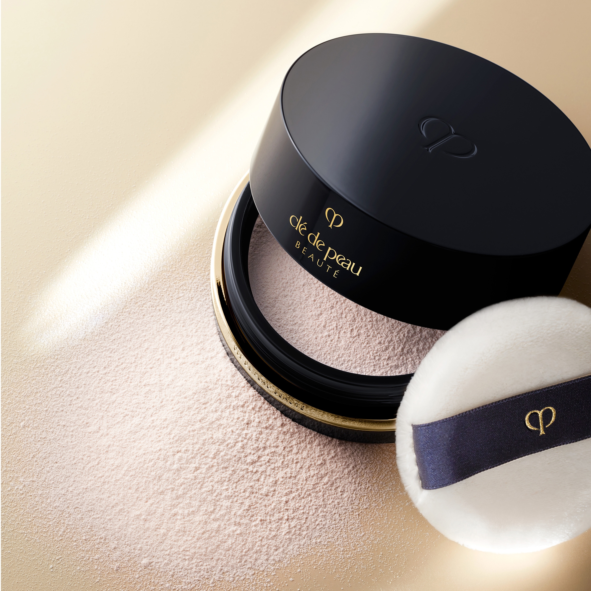 Clé de Peau Beauté Translucent Loose Powder Refill (Various