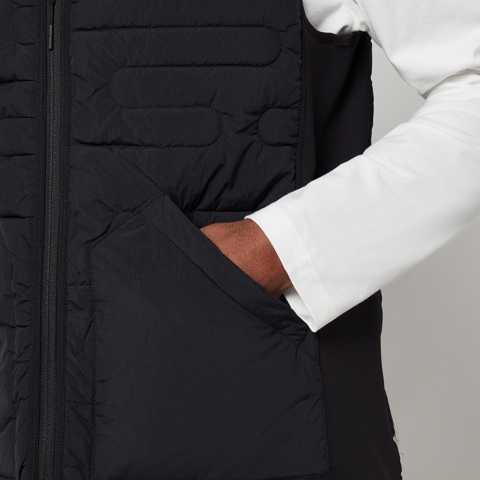 Y-3 Men's Cloud Gilet - Black | Coggles