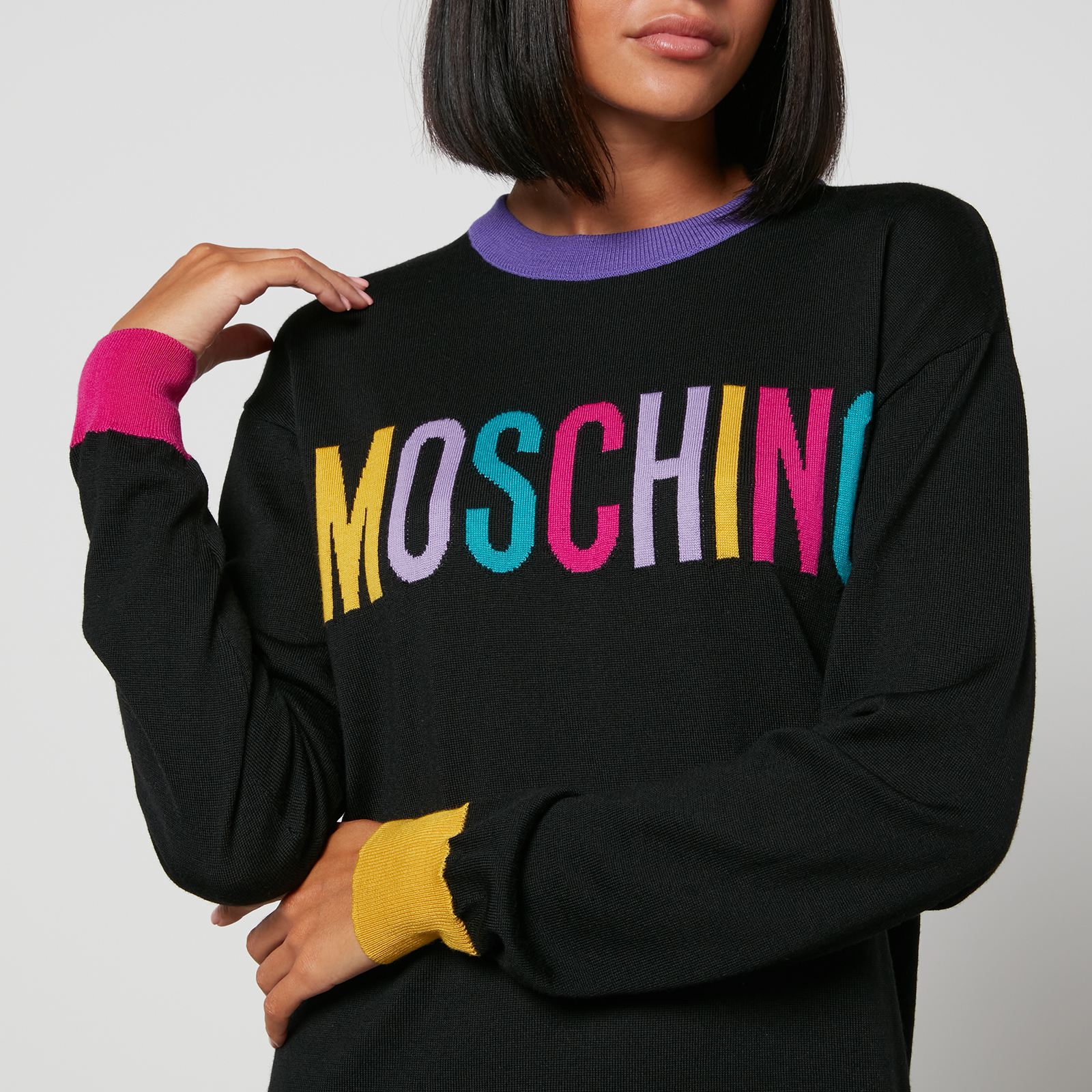 国内発送★MOSCHINO★ロゴ ストレートドレス Moschino Women's Rainbow Logo Knit Mini Dress - Fantasy