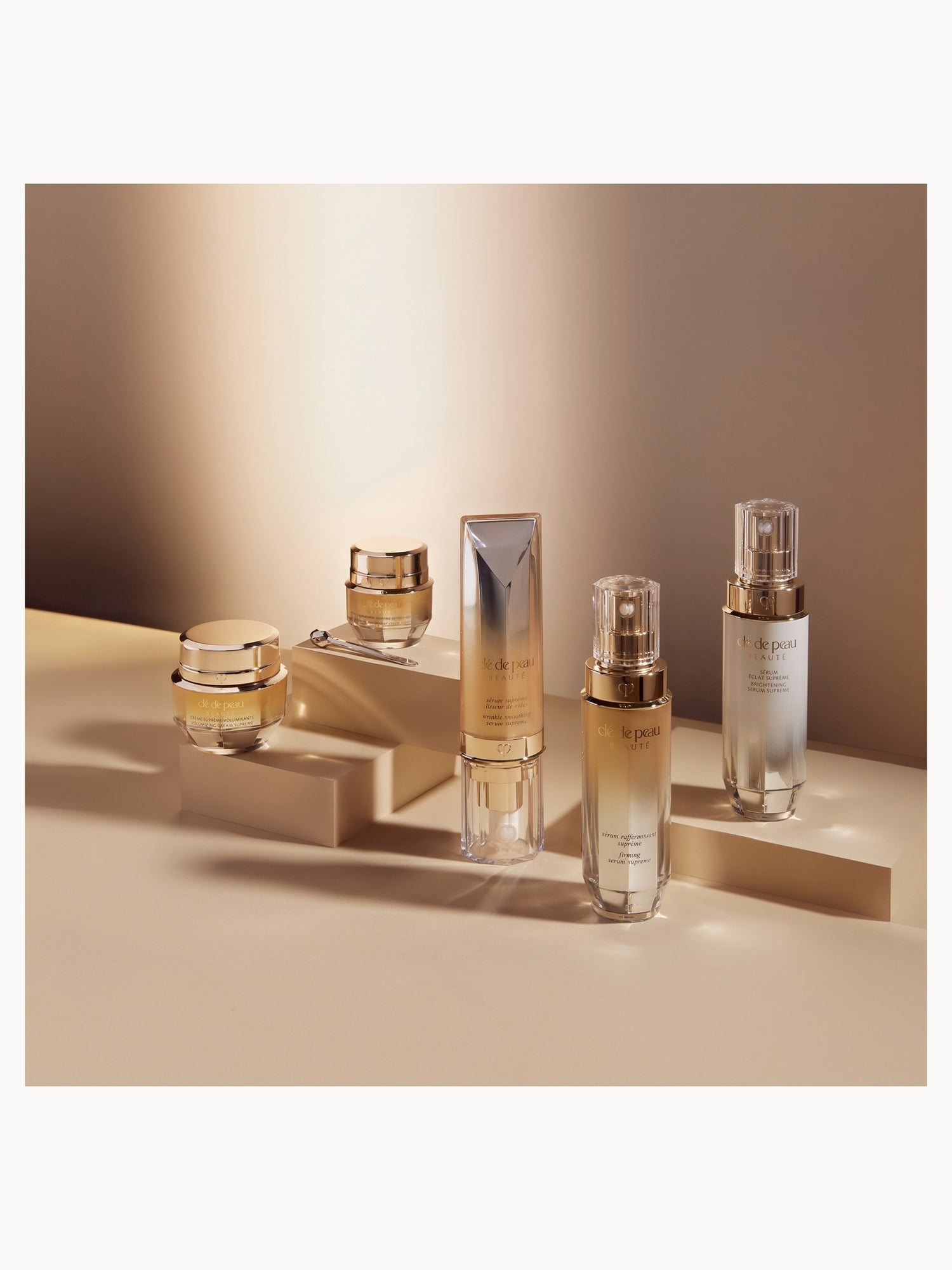 Clé de Peau Beauté Brightening Serum Supreme 40ml | LOOKFANTASTIC