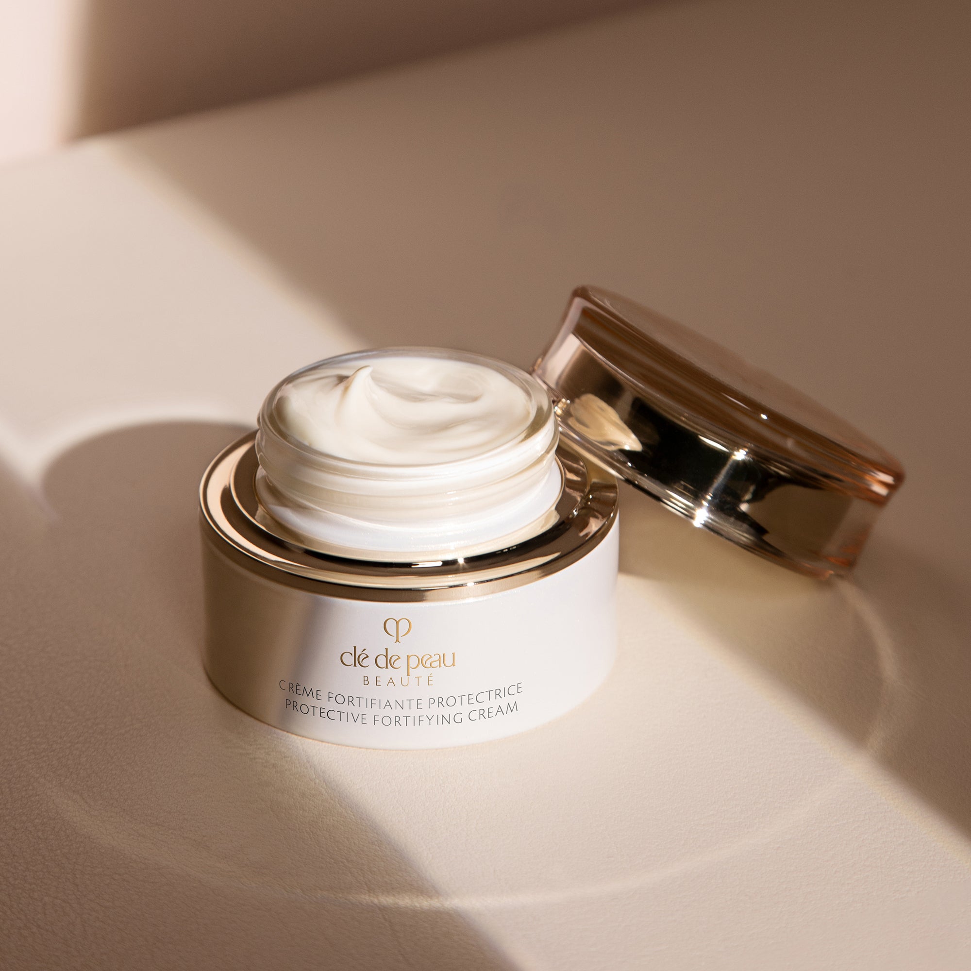 Clé de Peau Beauté Protective Fortifying Cream 50ml | Cult Beauty