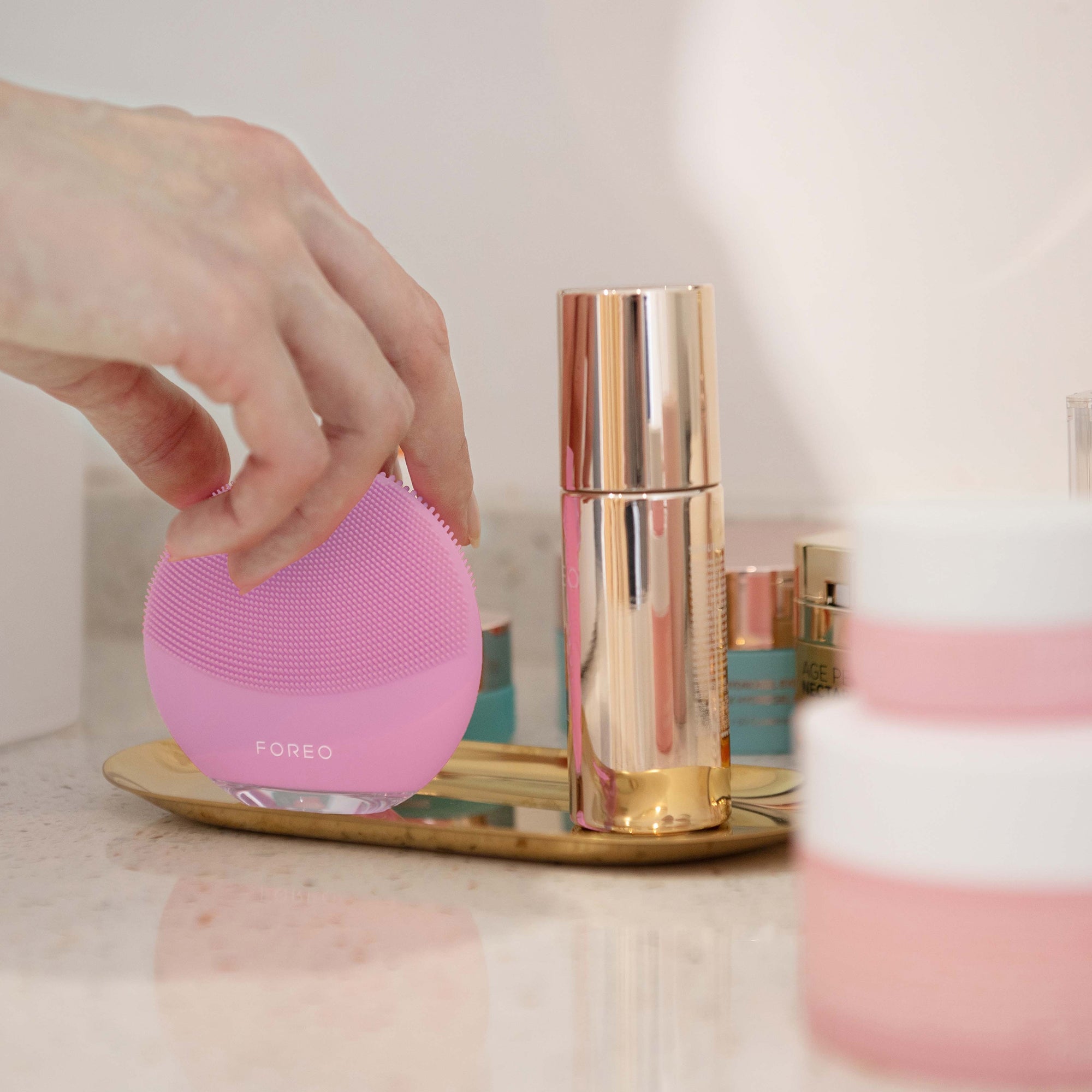 FOREO Luna 4 Mini (Various Shades) | Cult Beauty
