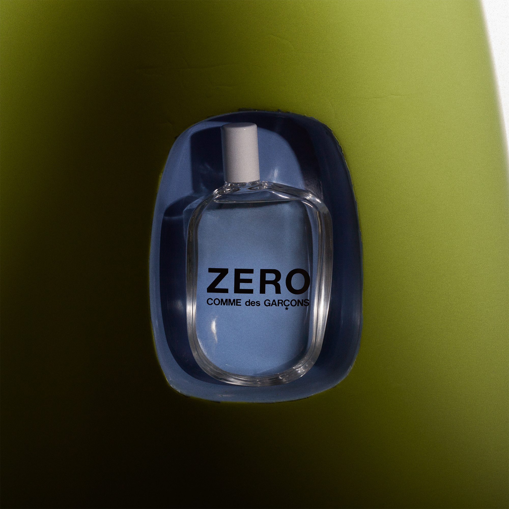 香水(ユニセックス) COMME des GARCONS PARFUMS ZERO 100ml Zero Eau de Parfum - Comme Des Garçons – Assembly New York