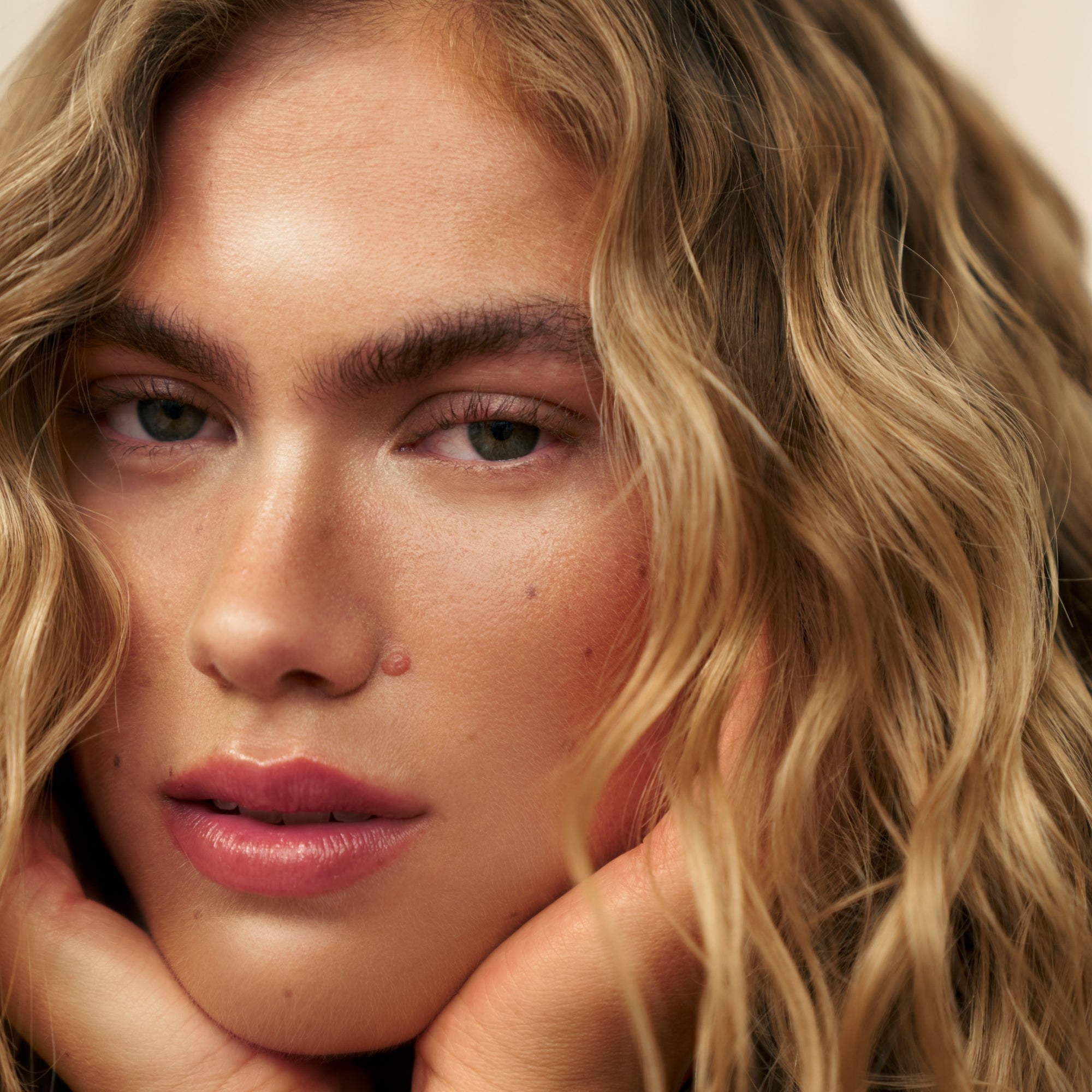 Shade Variation Conditioner With Florentina Iris Baby Blonde