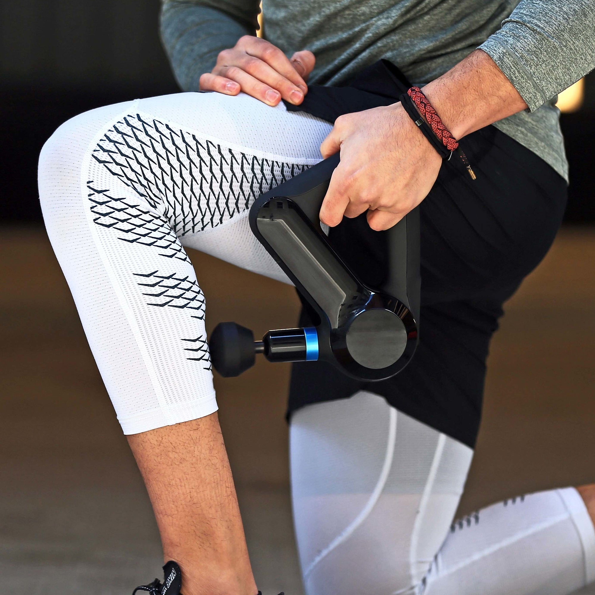 Therabody Theragun Elite Device - Black | Dermstore