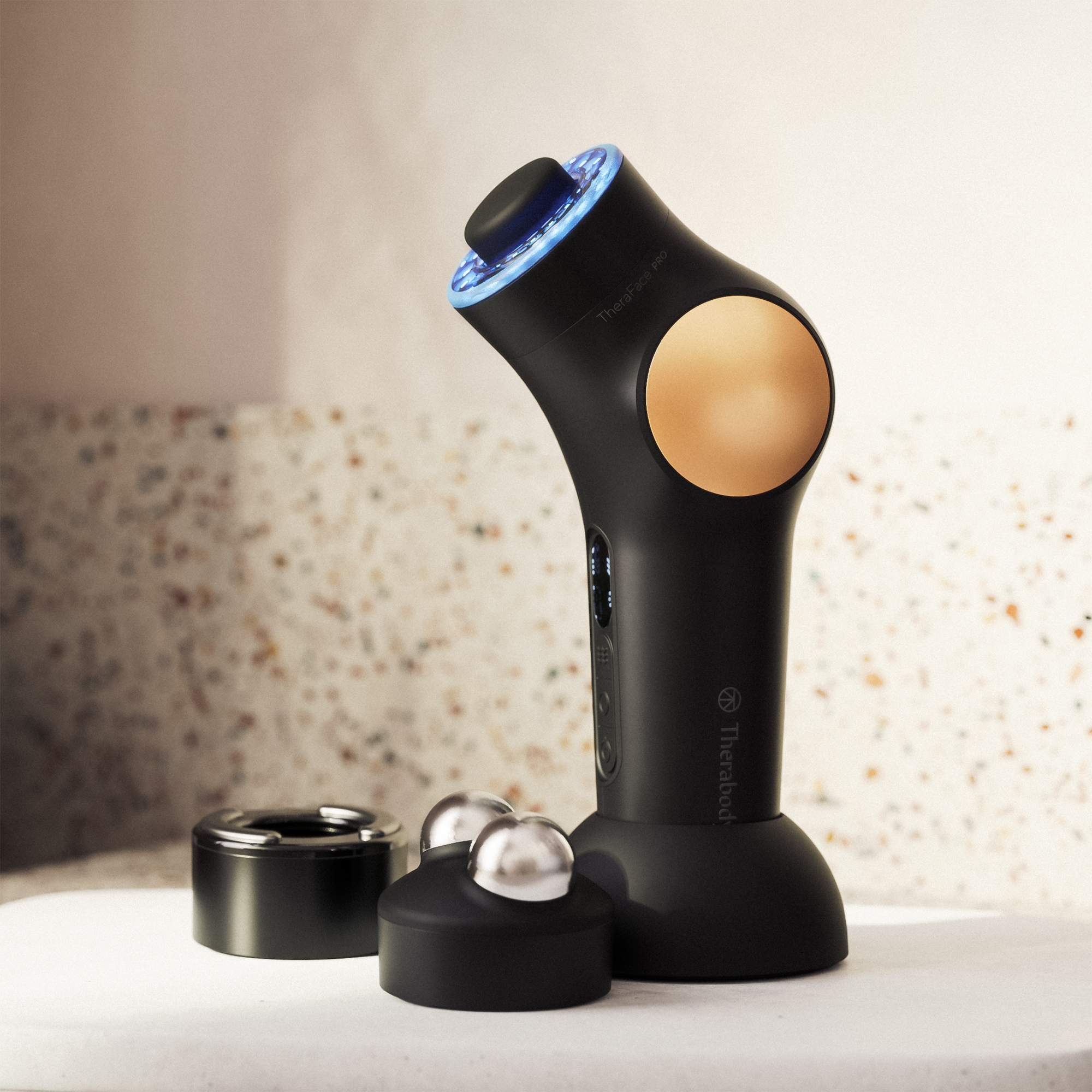 Therabody TheraFace PRO 美顔器 TheraFace PRO (Black) | Certified Refurbished | Clinically