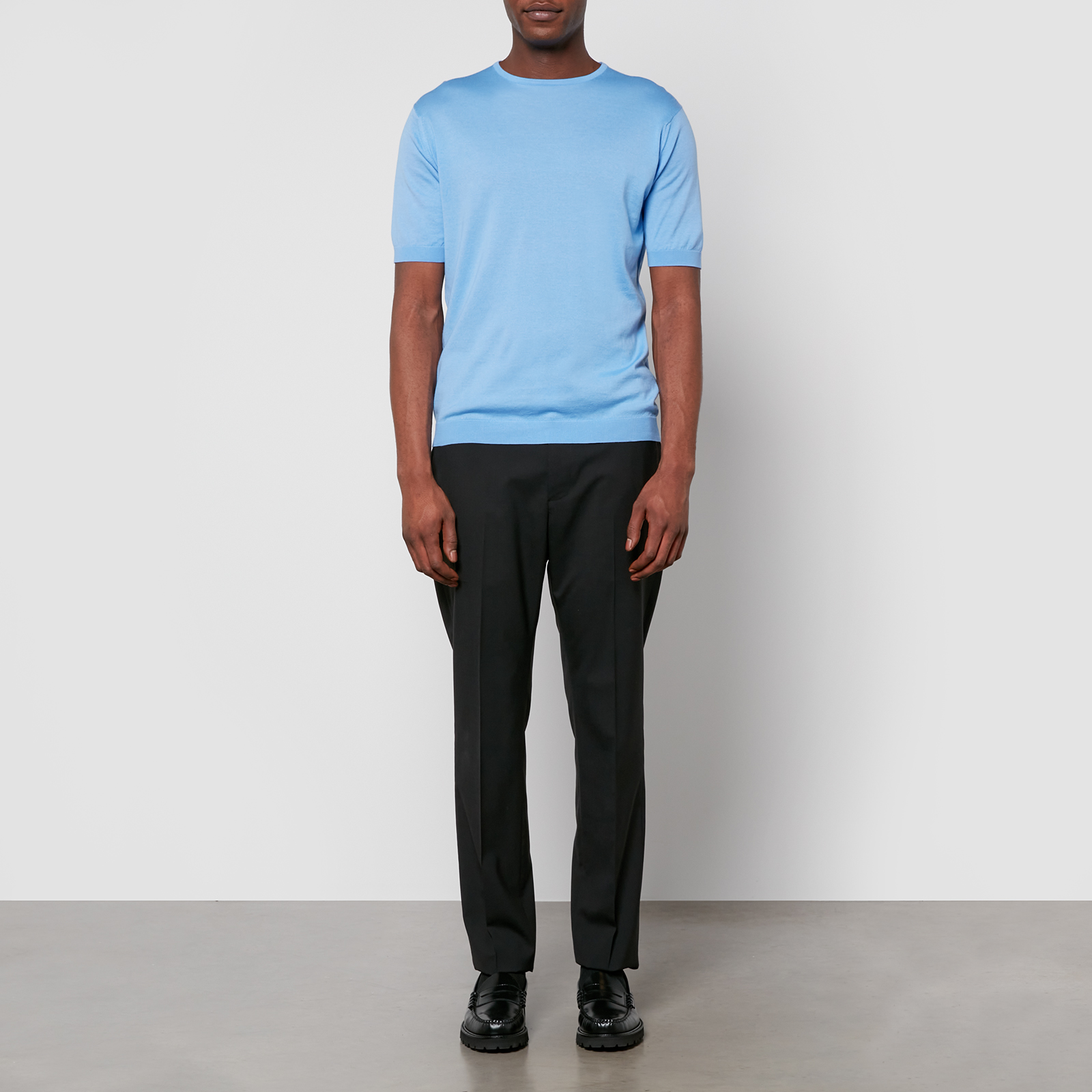 Brand new JOHN SMEDLEY cotton SETH SHIRT FCLS.