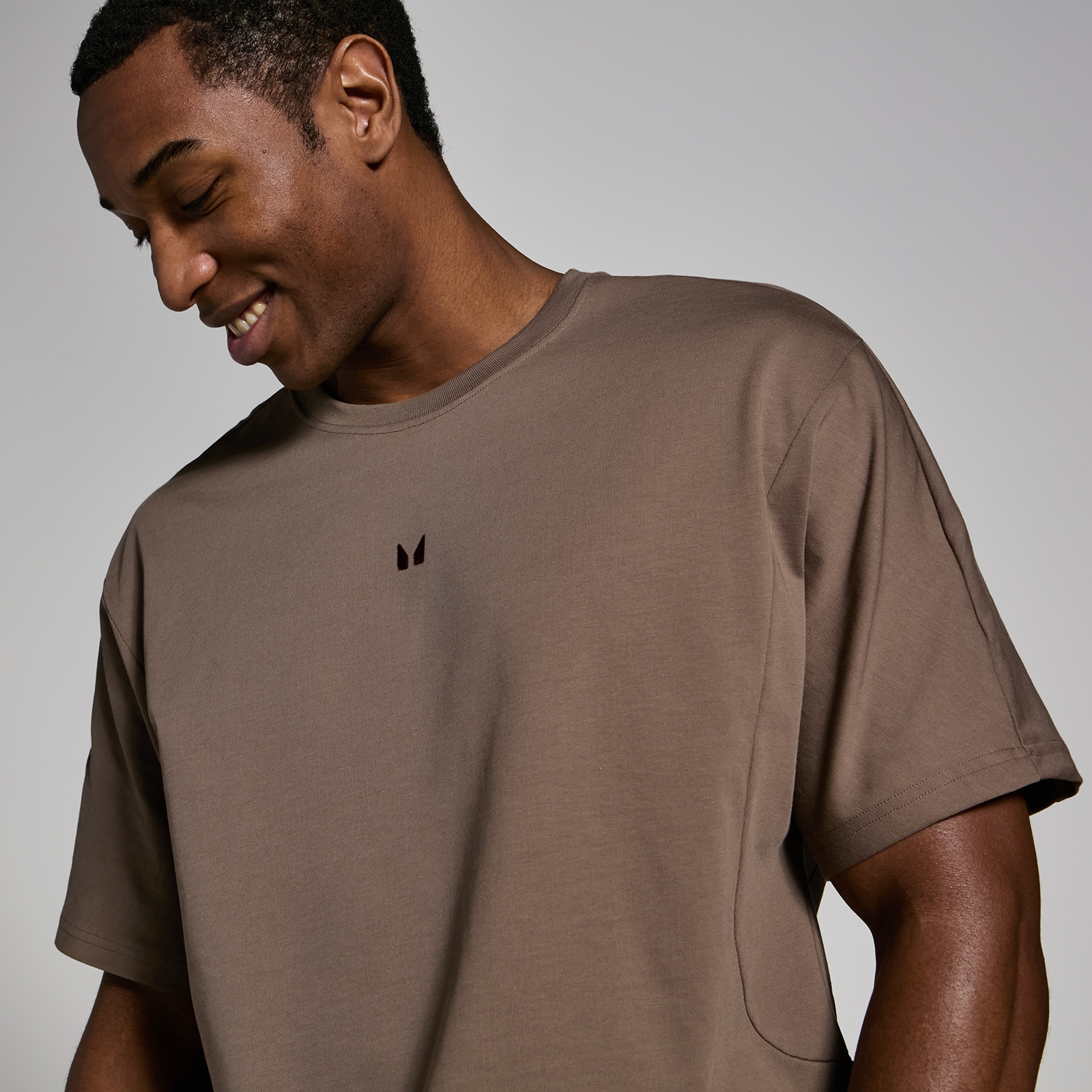 ダークブラウン Tシャツ LIFE. SAINT ST1102 リサイクルポリエステルTシャツ（ケミカルリサイクル
