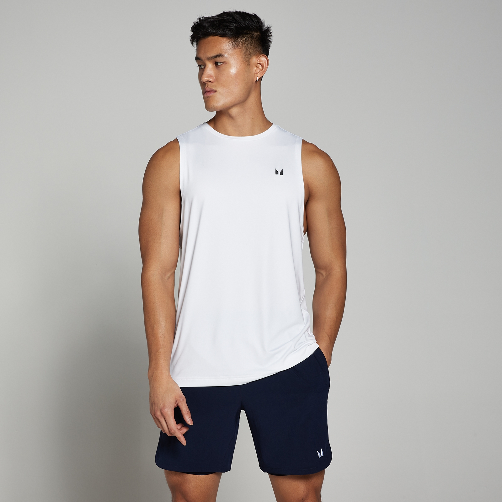 春早割 MP メンズ トレーニング タンクトップ - ホワイト | Myprotein トレーニング用品