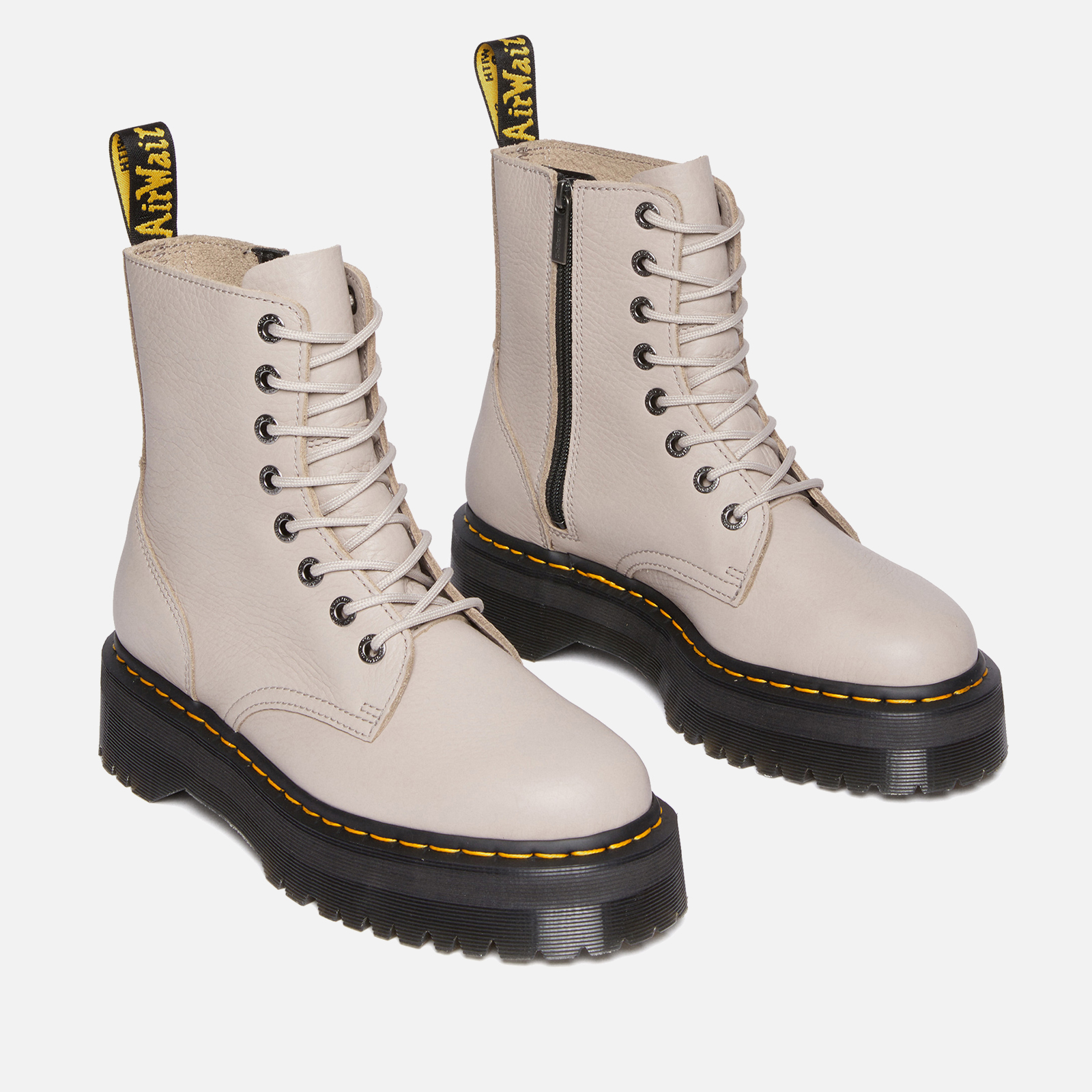 Dr Martens zebzag 4 eye boots in black