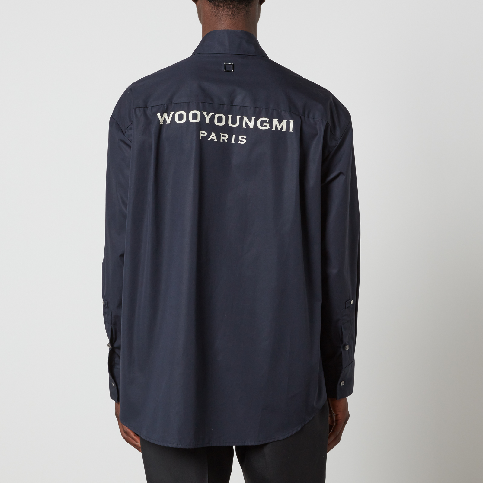 WOOYOUNGMI ロコ刺繍スウェットシャツ W251TS27 723B Black Back Logo Sweatshirt - WOOYOUNGMI