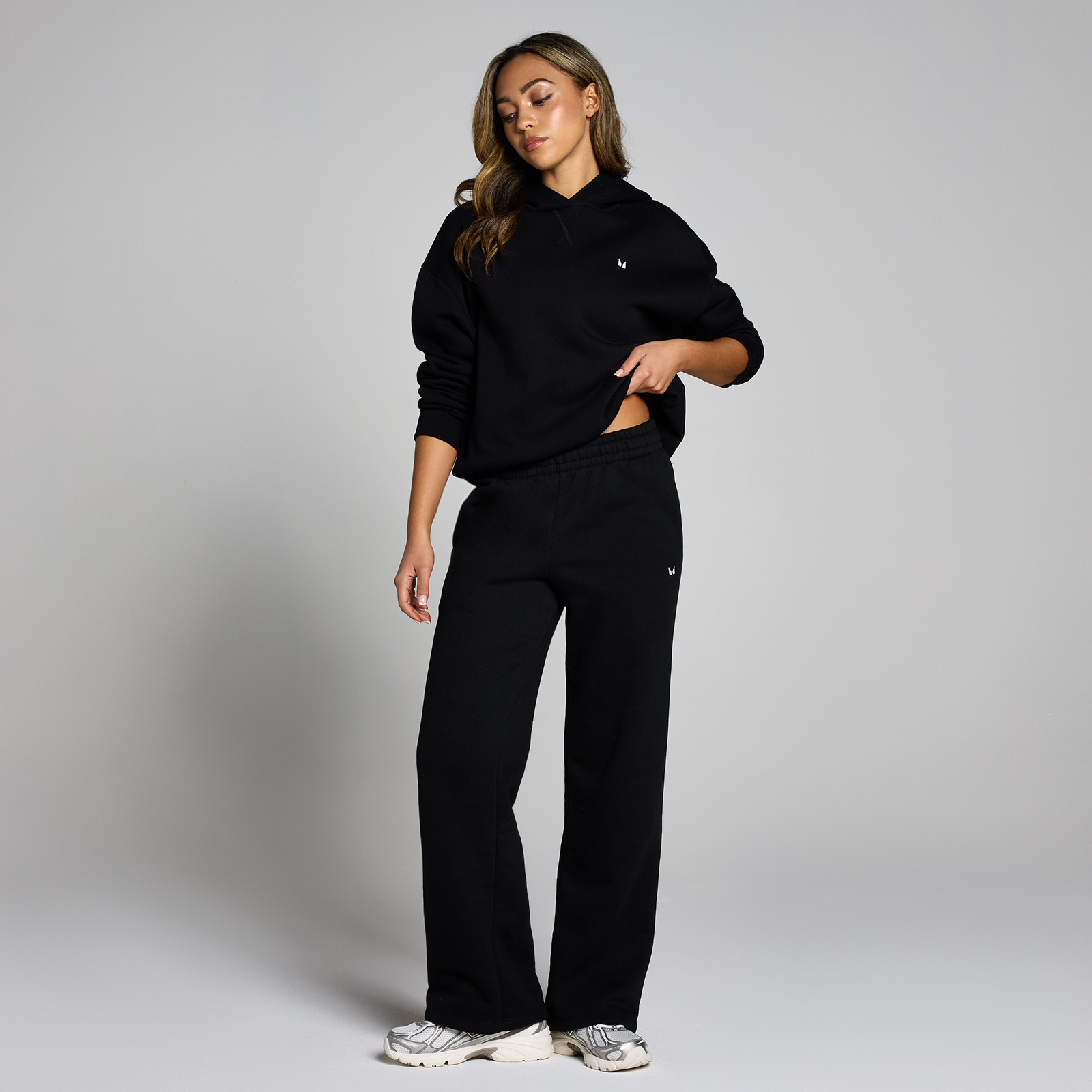 JAKUBMASAR ブラックオーバーサイズショーツ JAKUBMASAR ブラックオーバーサイズショーツ